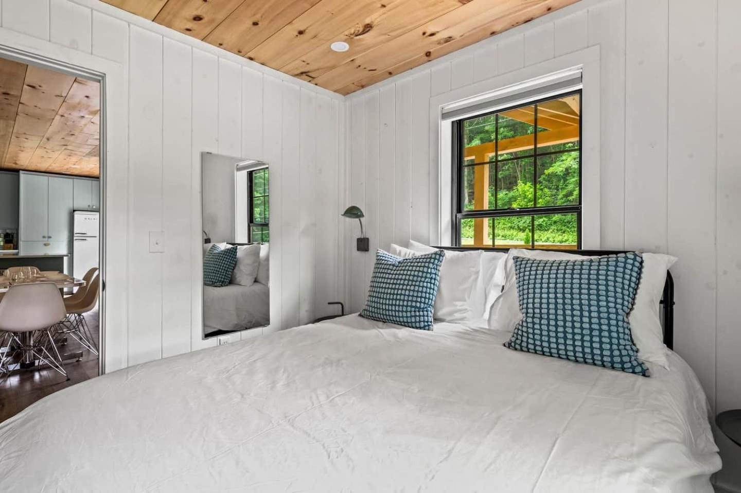 Gatlinburg - Pigeon Forge Vacations - Group Getaway, Modern Cabins Sleep 16, Gatlinburg - Property Image 79