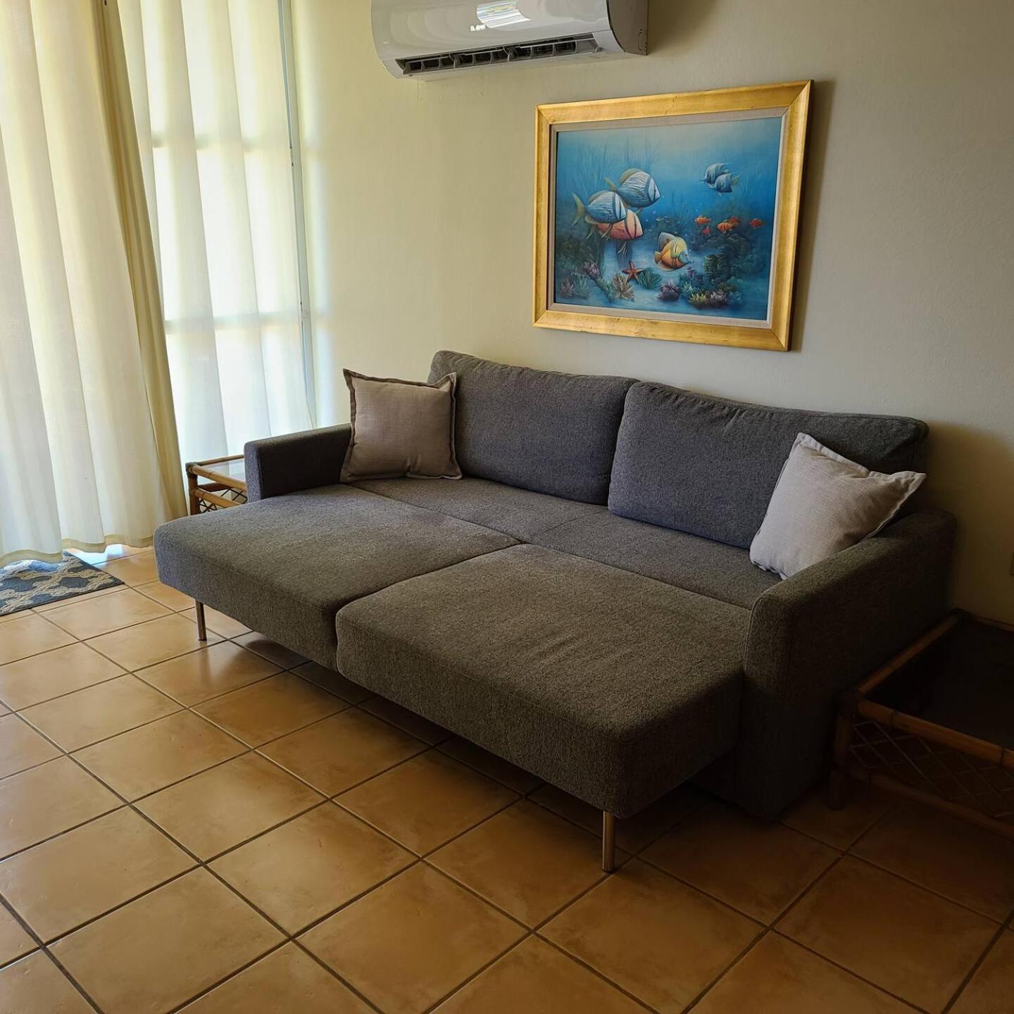 Family Friendly Escape, Pool & Close to Beach Fun view 3
