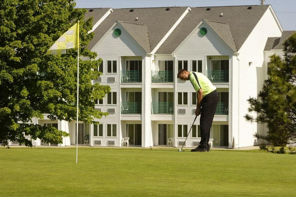 Lakeview Hills Golf & Resort - Image 3