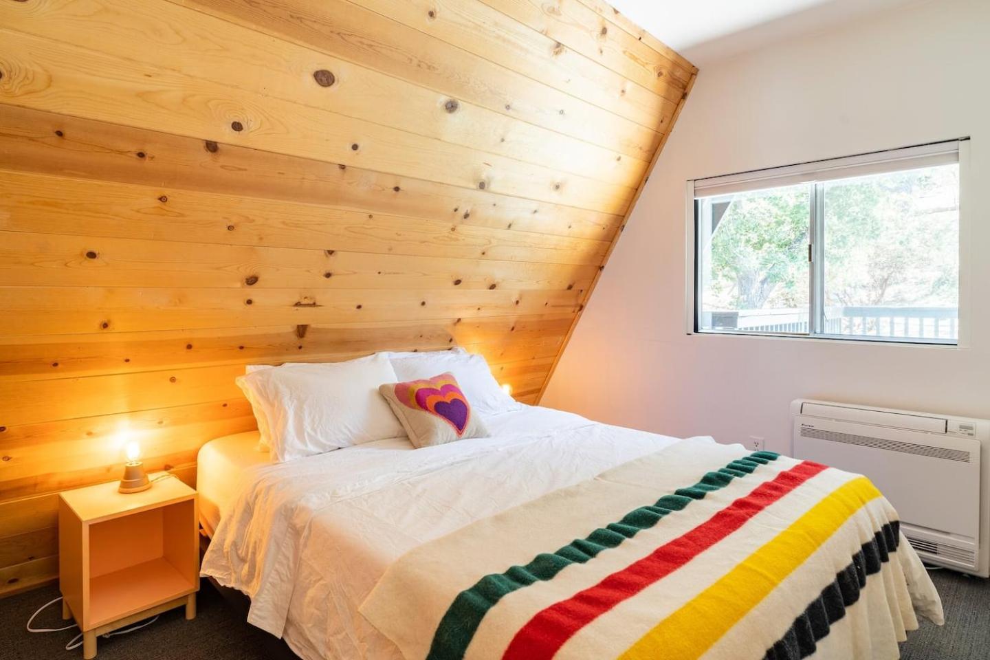 Dog Friendly A-frame Hot Tub Nature Views view 4