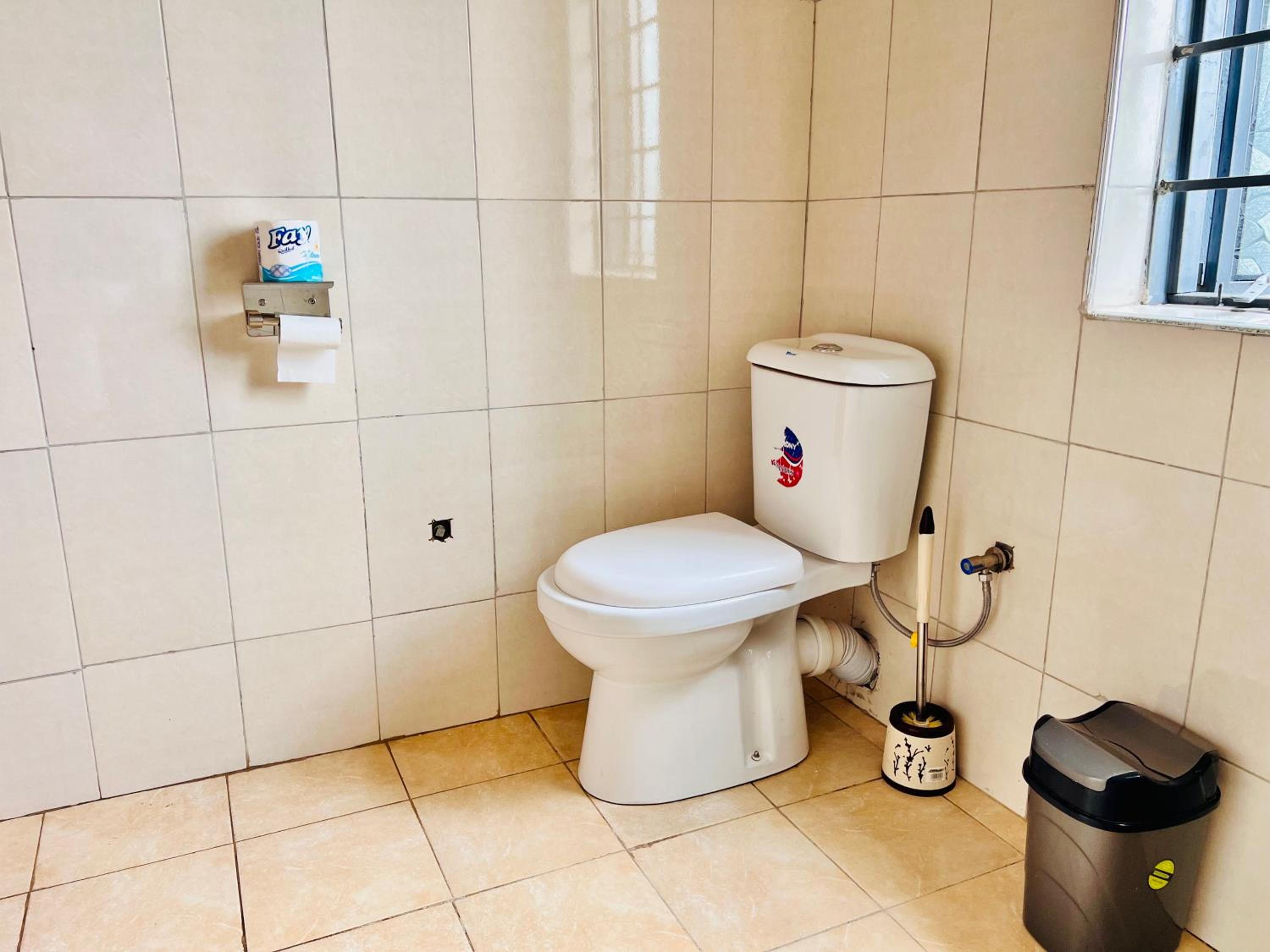 Budget Cozy home in Kampala view 2