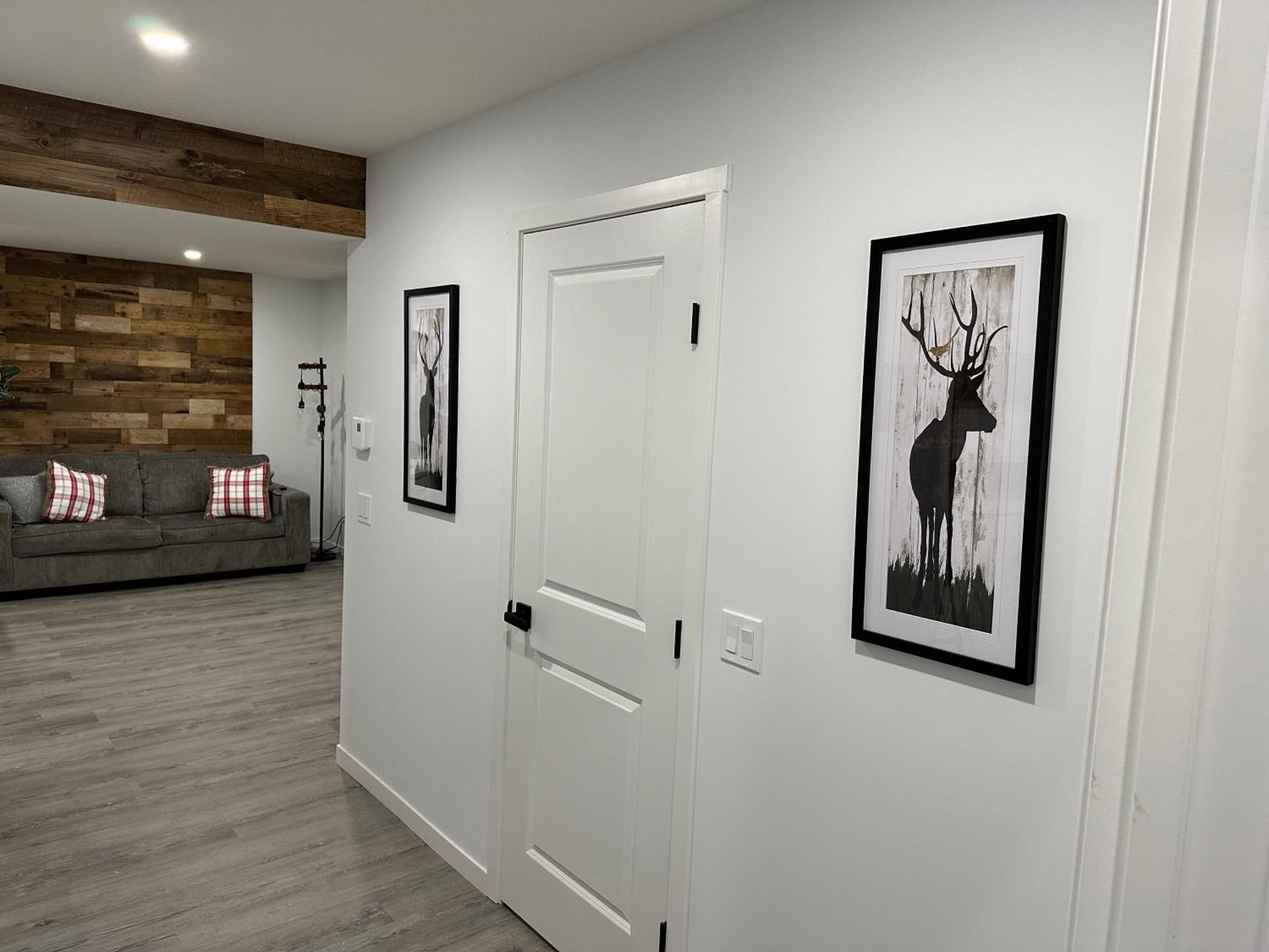 2-Bed Rustic Charm Below