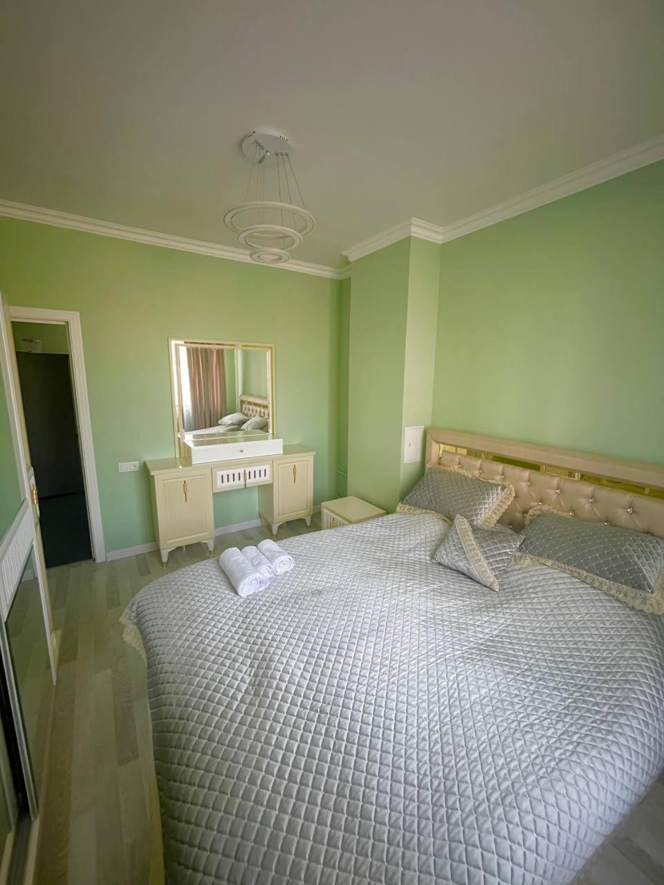 Glinka Apartment