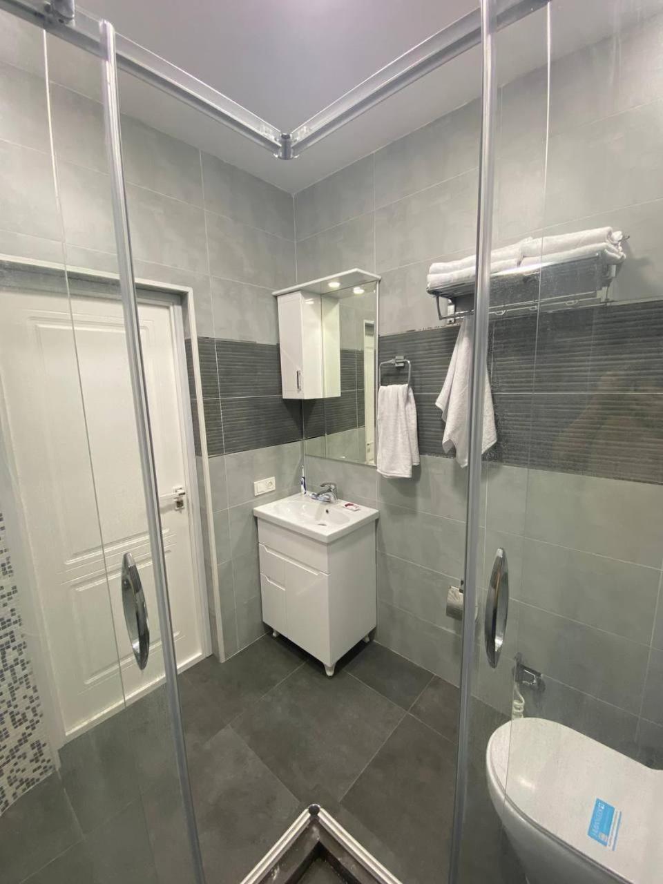 Glinka Apartment