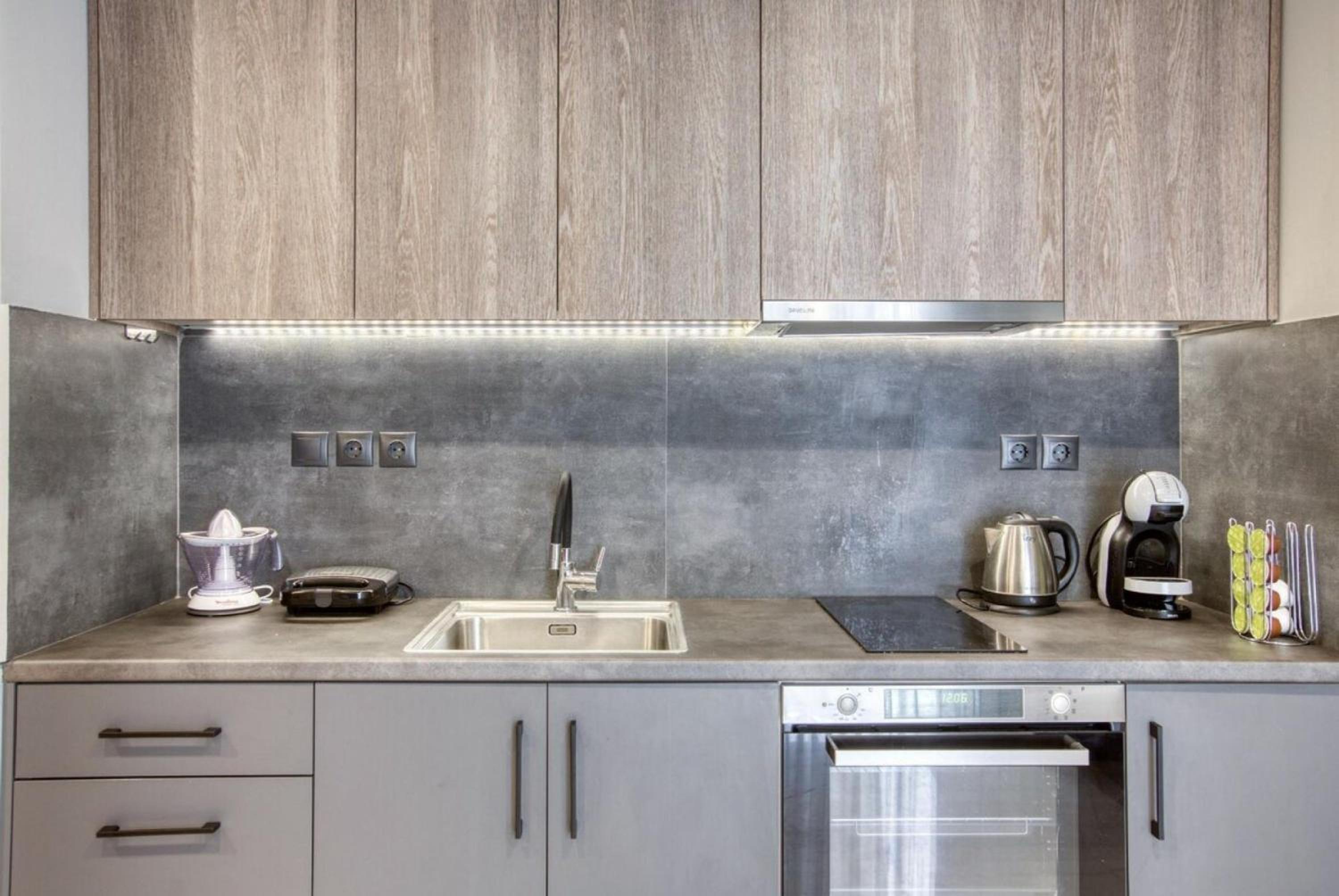 Sweet and modern flat at Palaio faliro