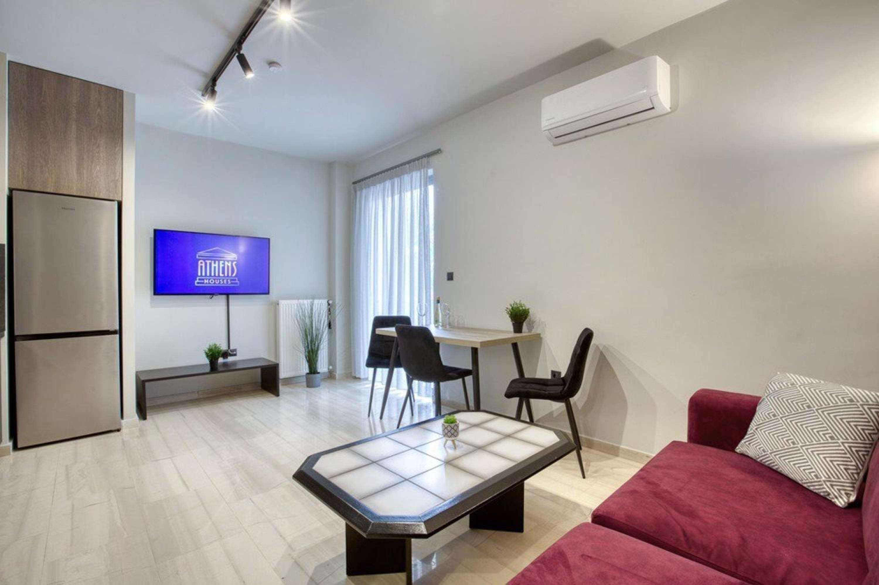 Sweet and modern flat at Palaio faliro