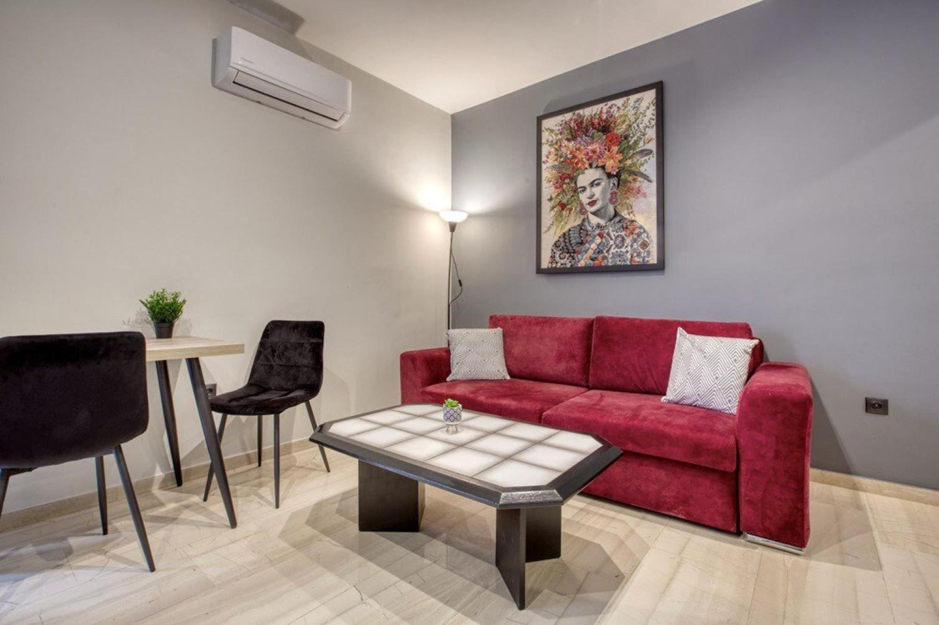 Sweet and modern flat at Palaio faliro