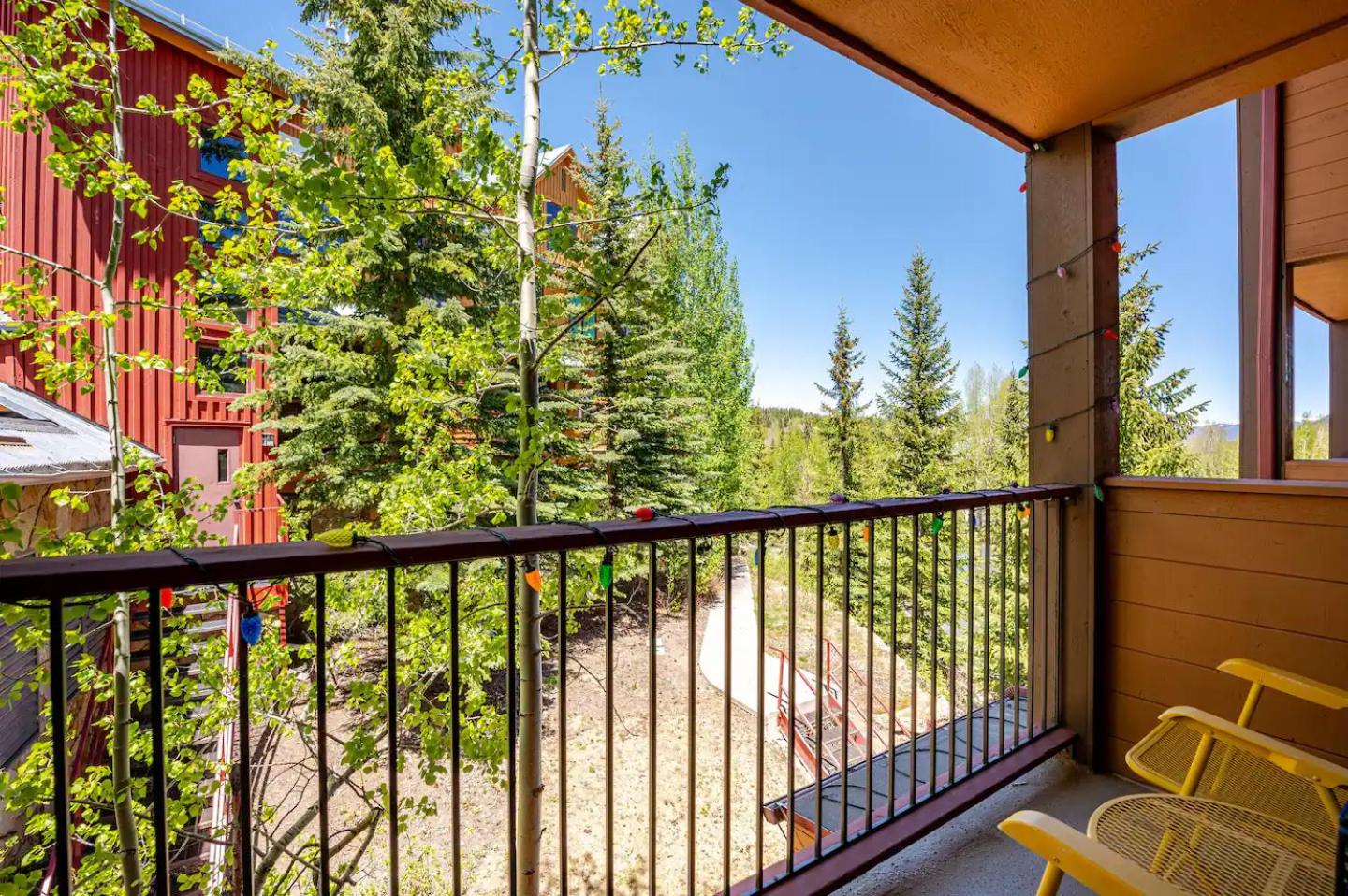 Der Steiermark Unit 108 - Cozy King Studio Off Main St & Peak 9 Base w AC, Balcony, Shared Hot Tub & Free Parking - No Fireplace view 5