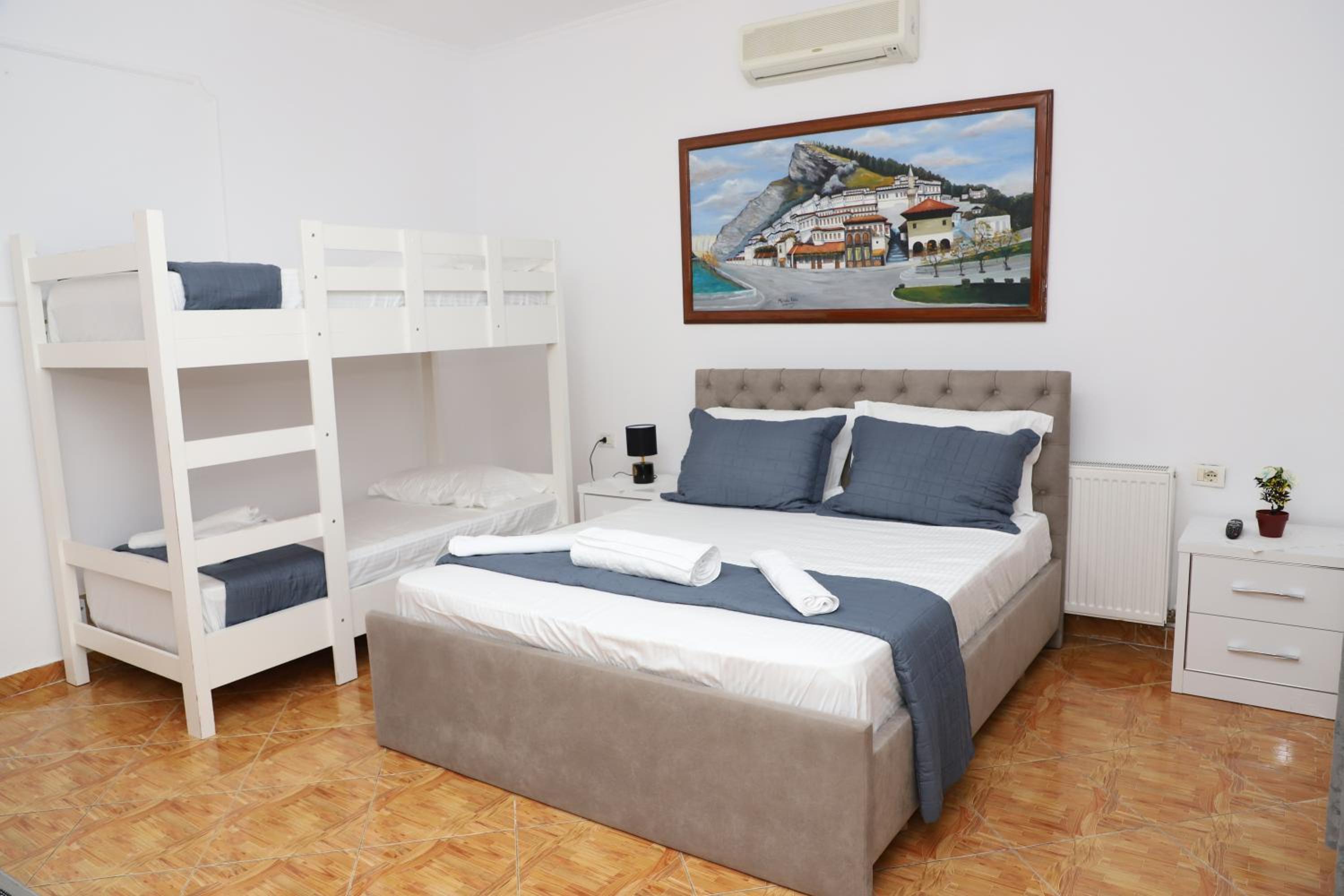 Apartment Xheison