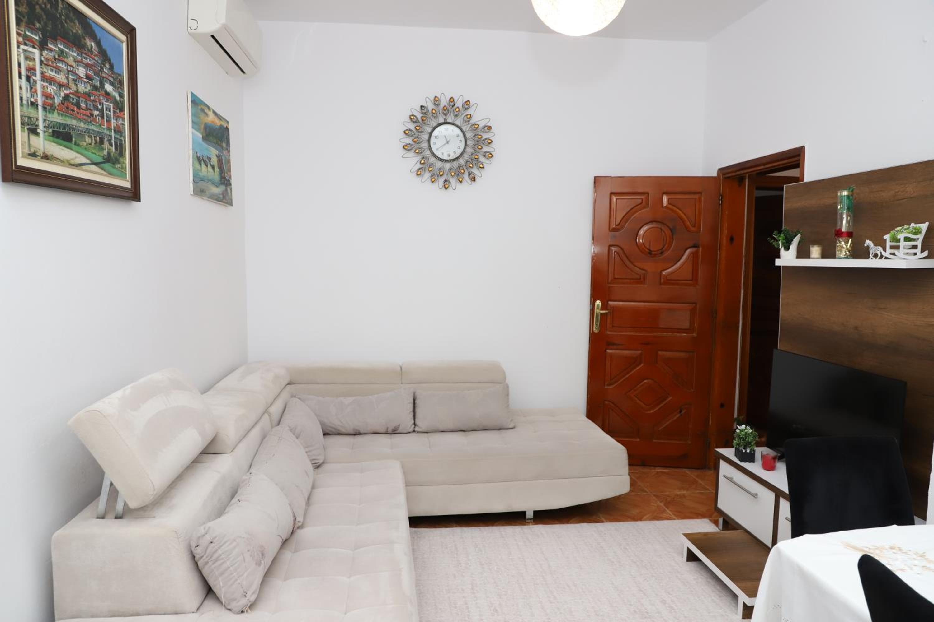 Apartment Xheison