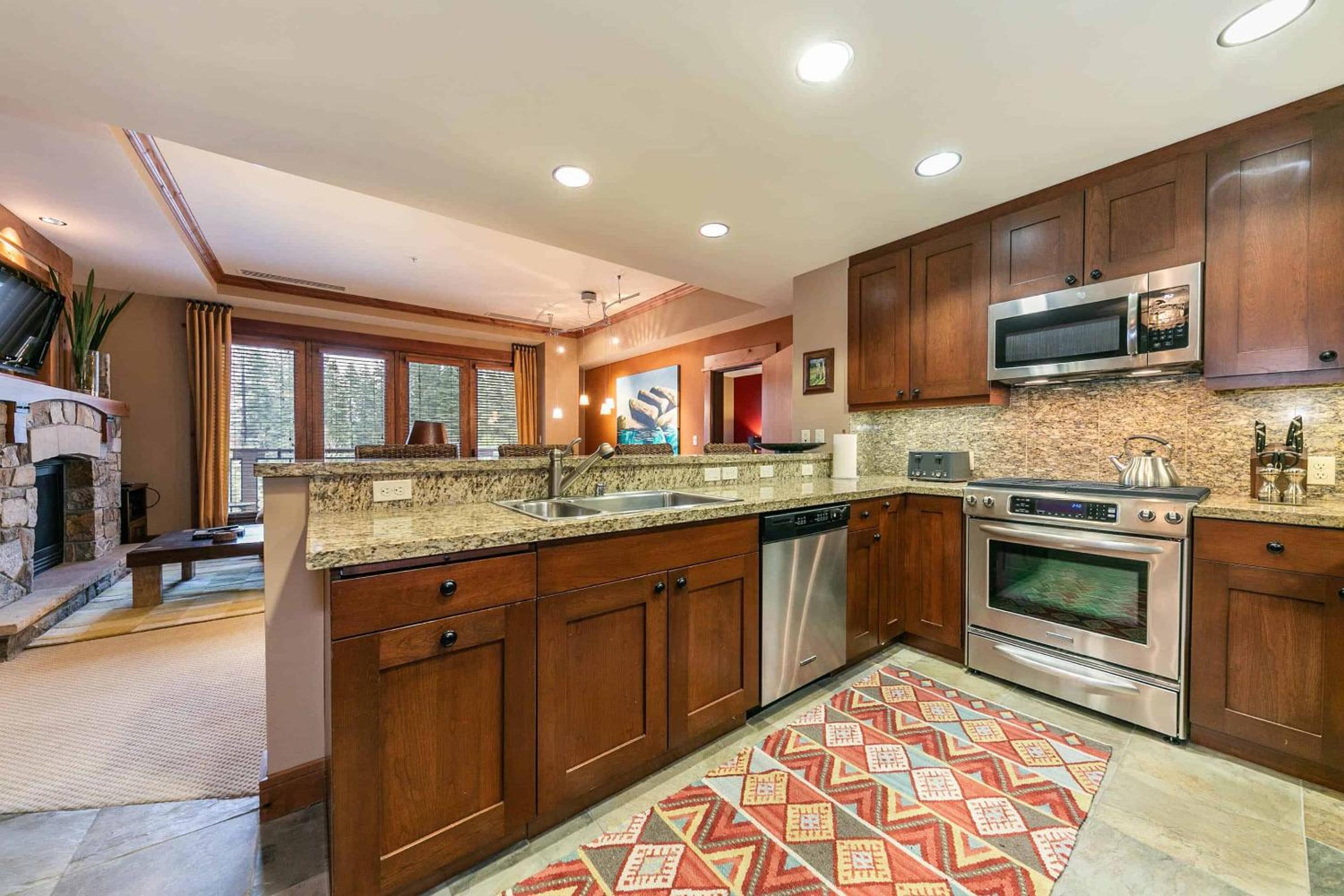 Lake Tahoe Vacations - Catamount Lodge 305 by East West Hospitality - Property Image 29