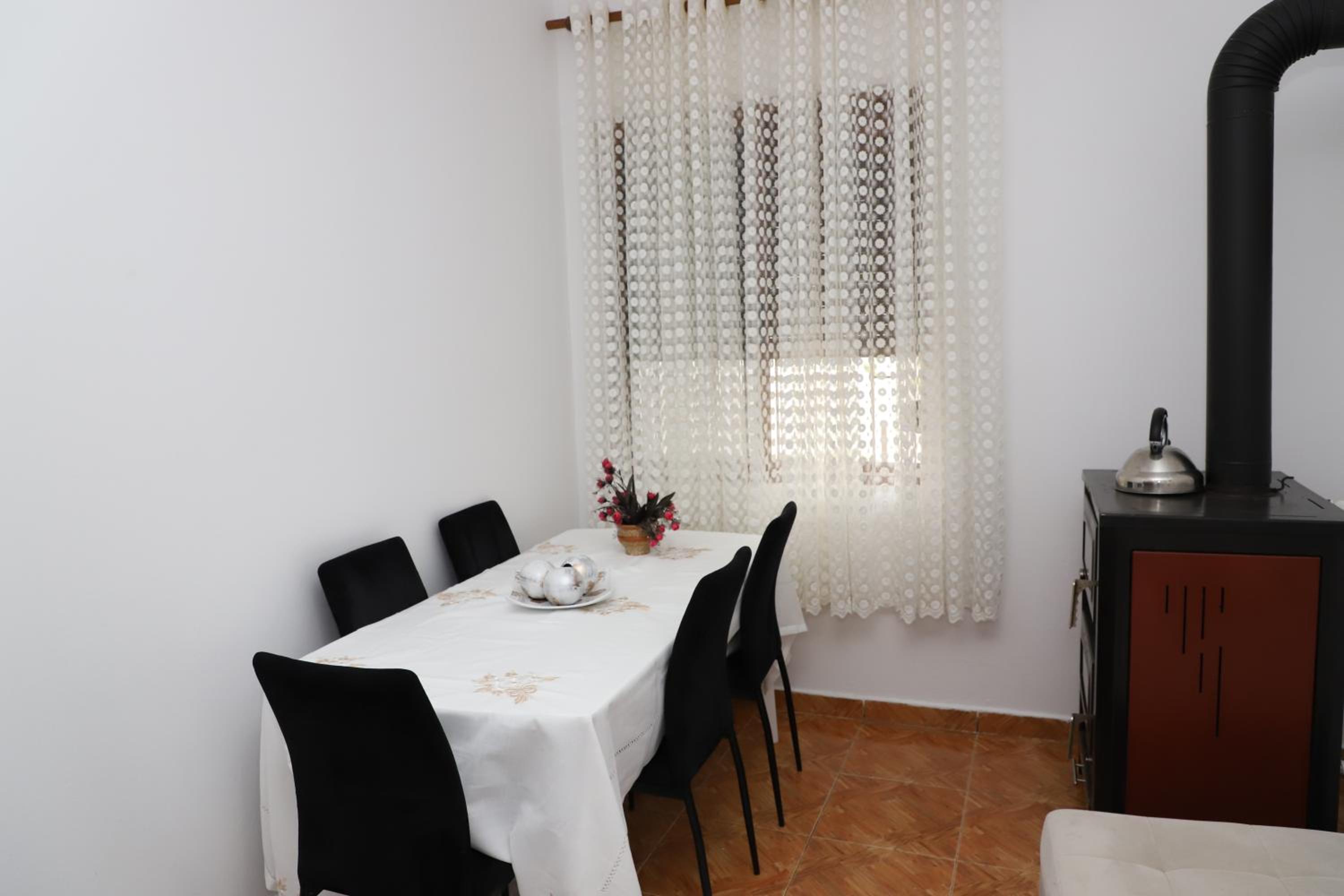 Apartment Xheison