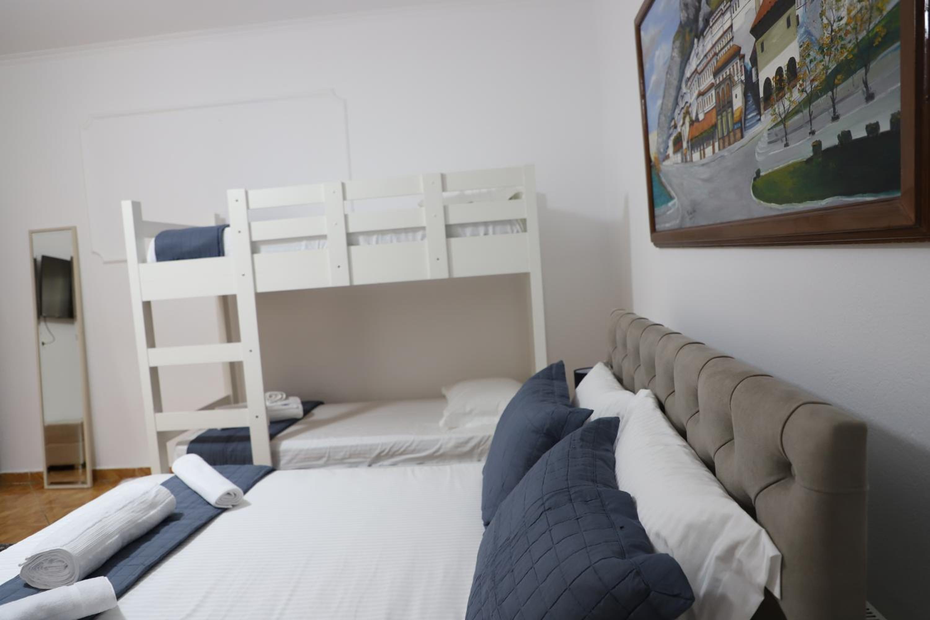 Apartment Xheison