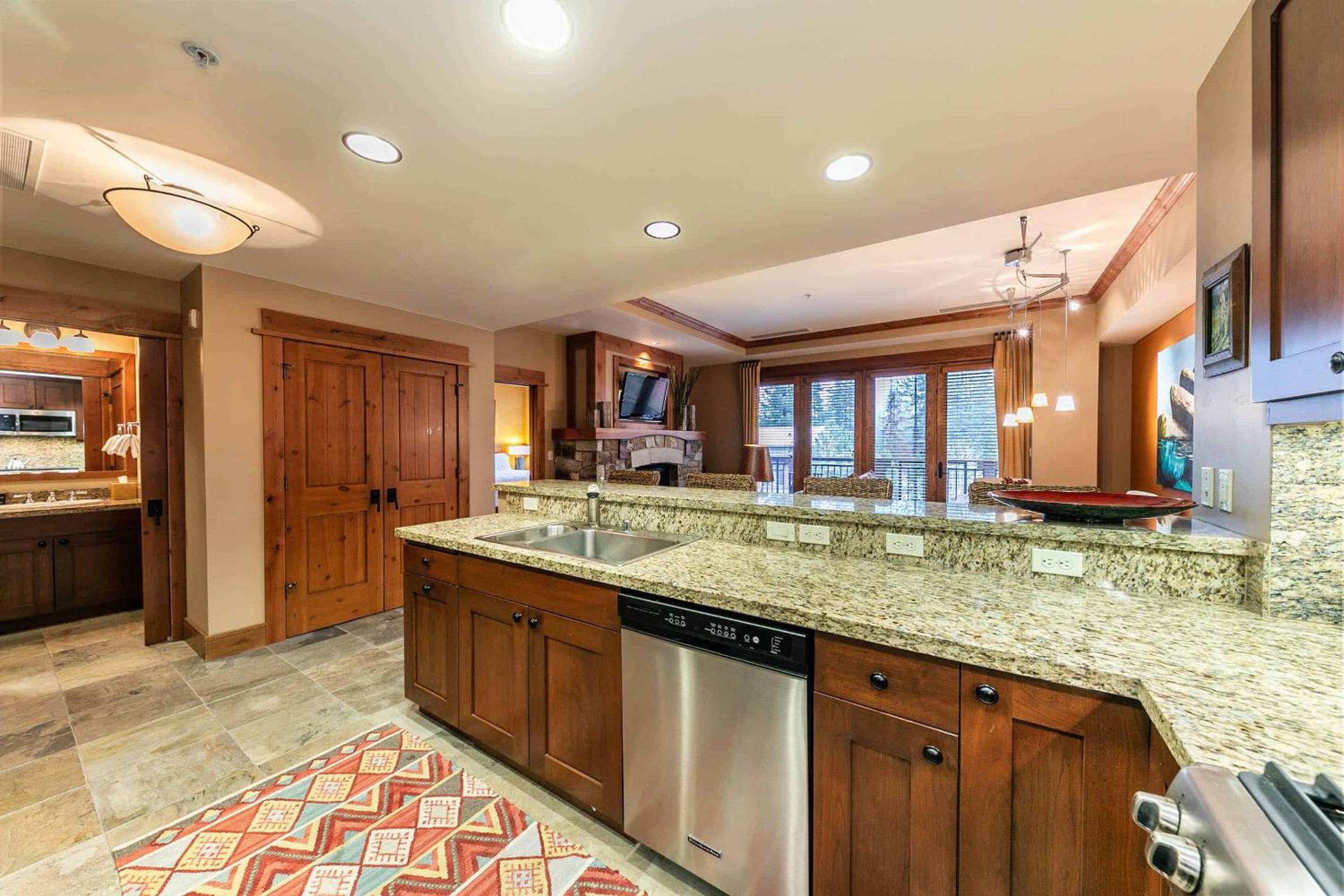 Lake Tahoe Vacations - Catamount Lodge 305 by East West Hospitality - Property Image 20