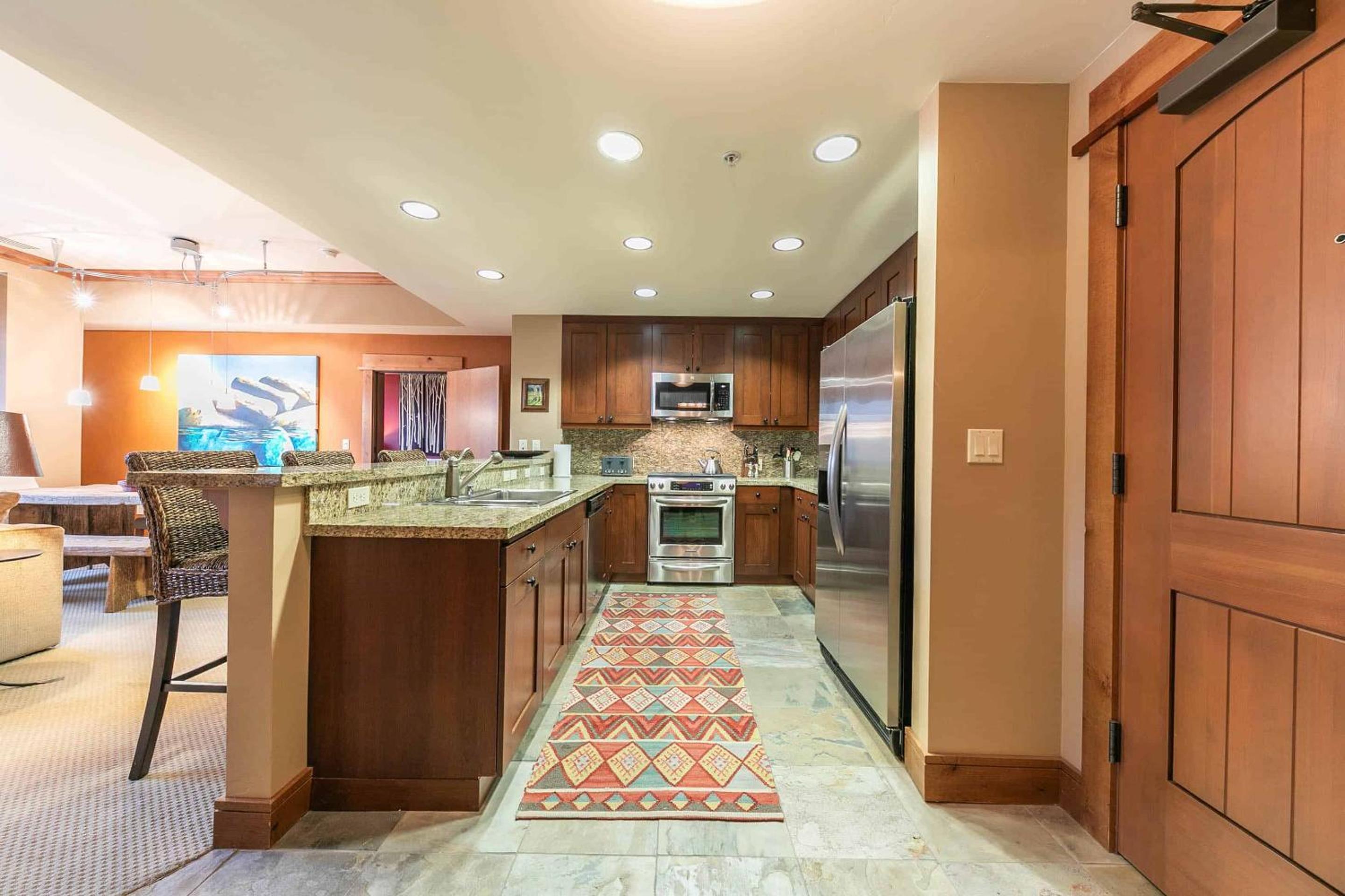 Lake Tahoe Vacations - Catamount Lodge 305 by East West Hospitality - Property Image 21