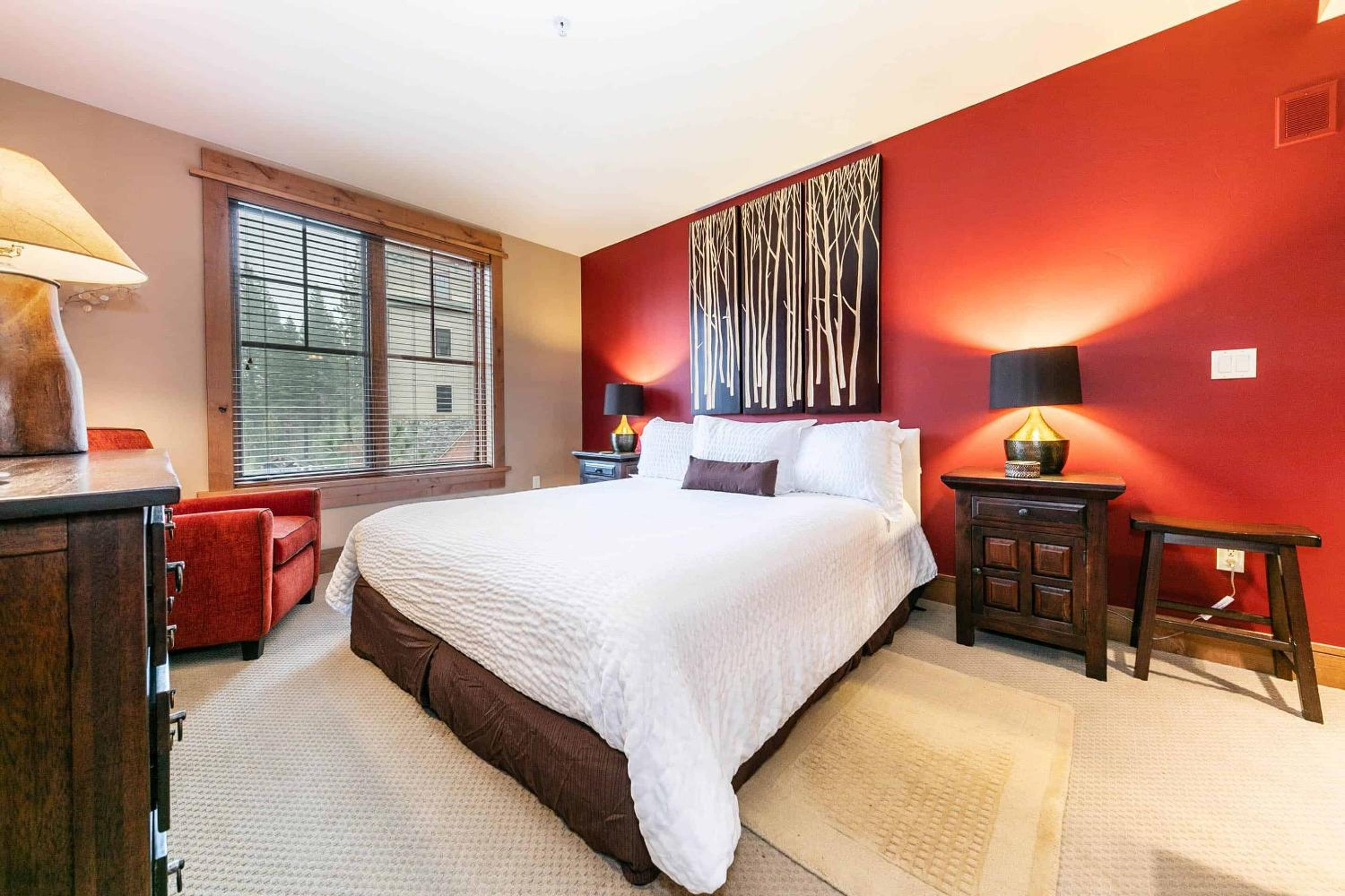 Lake Tahoe Vacations - Catamount Lodge 305 by East West Hospitality - Property Image 11