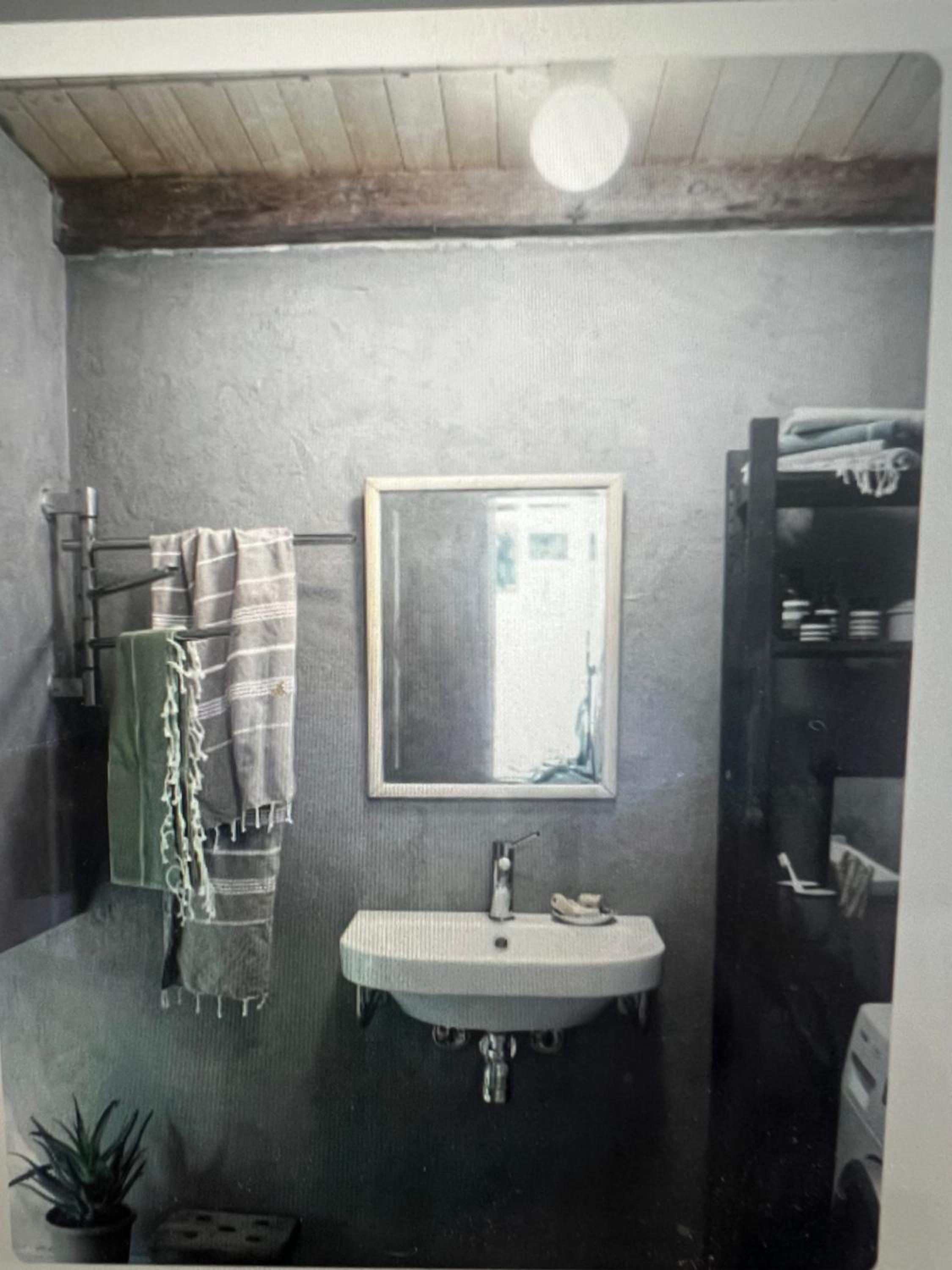 Photo 48