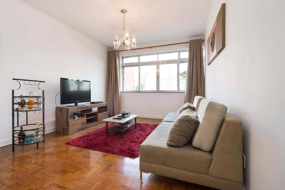 Apt 130m em SP Pinheiros x Jardins Próximo ao metrô
