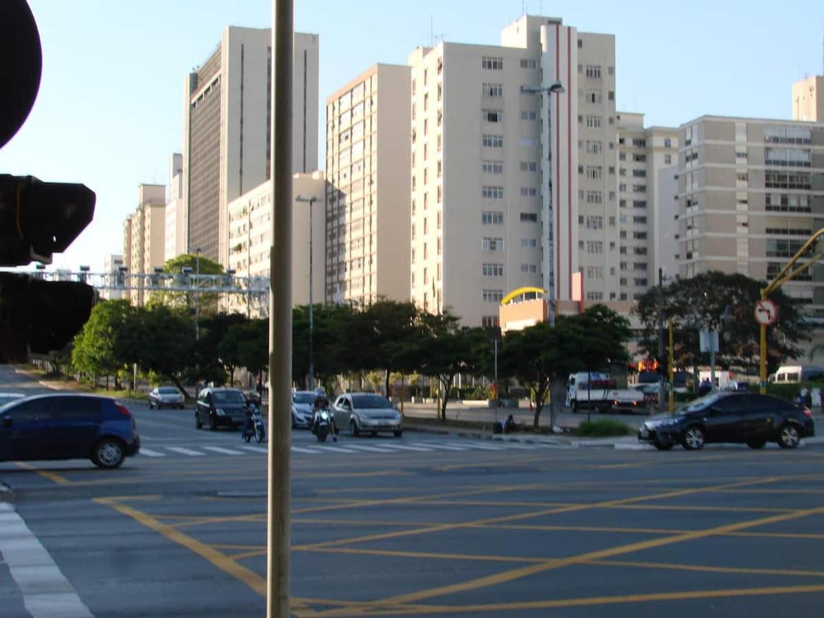 Apt 130m em SP Pinheiros x Jardins Próximo ao metrô
