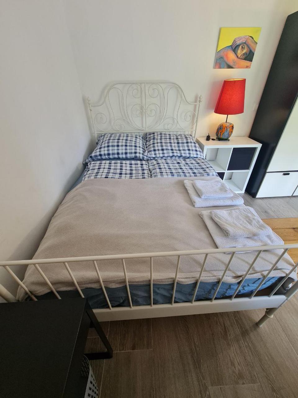 Airport Private Apartment, Advance Registration, No Reception, Self Check-in, Calm Environment, Non-Smoking Guests