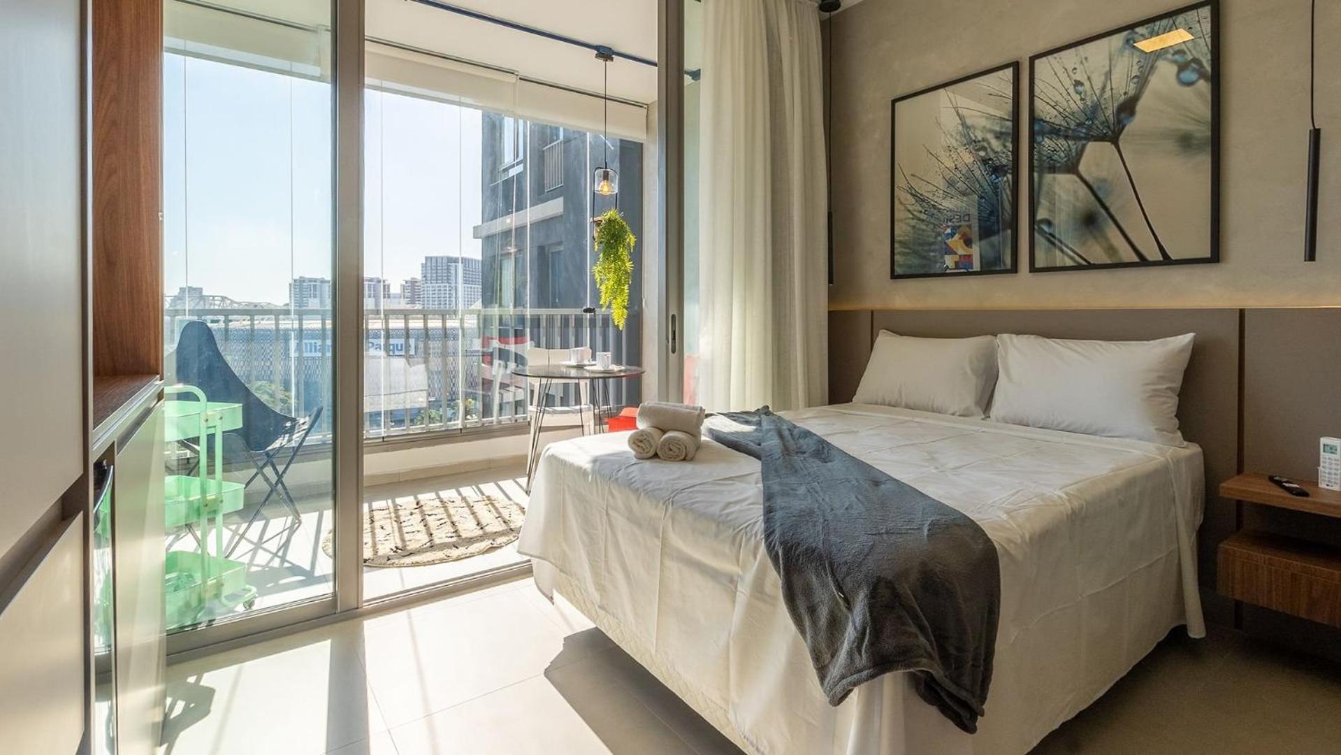 Studios Novíssimos com Piscina no Rooftop e vista para o Allianz Parque