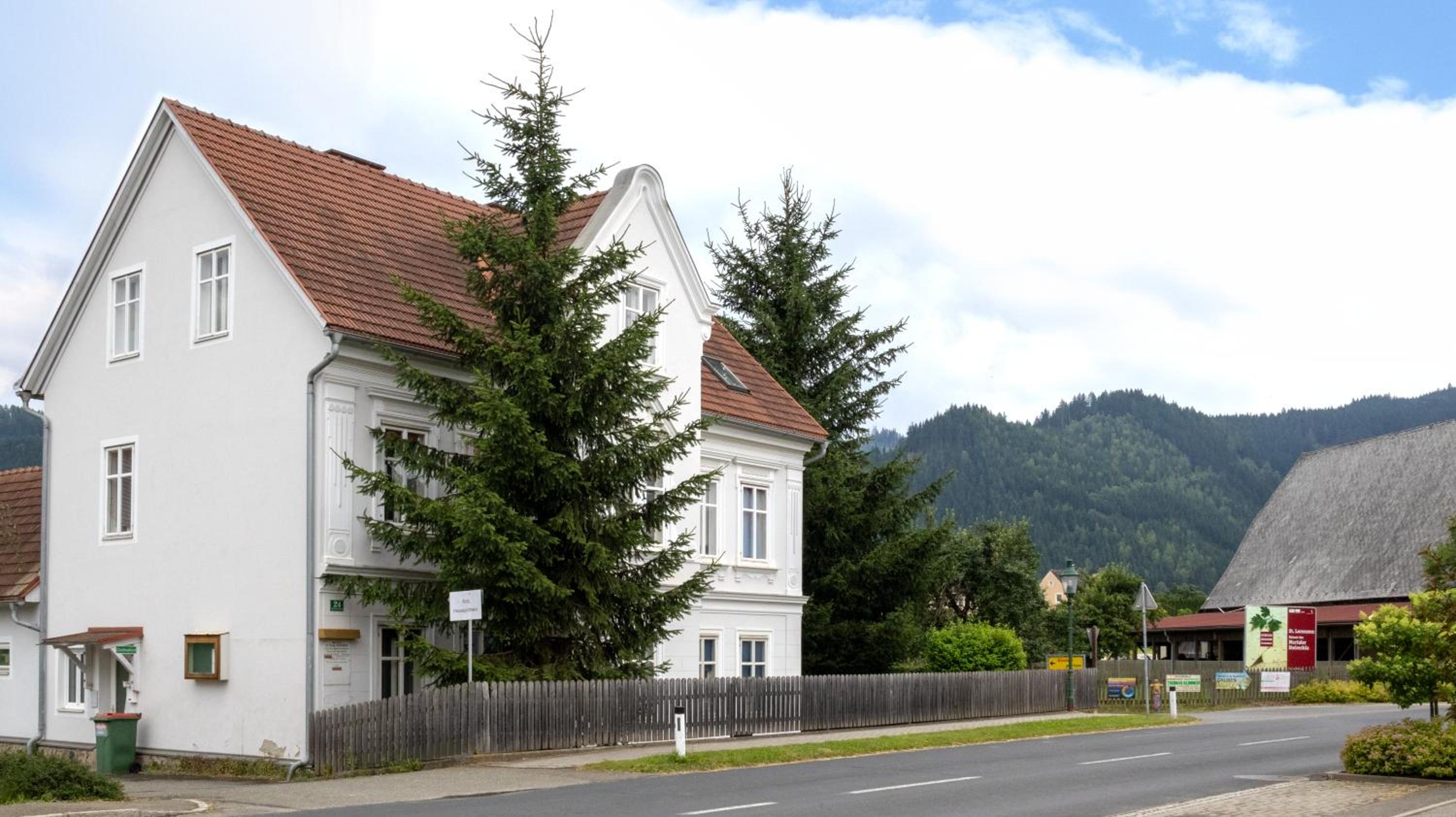 Flat Bull Appartement mit Garten