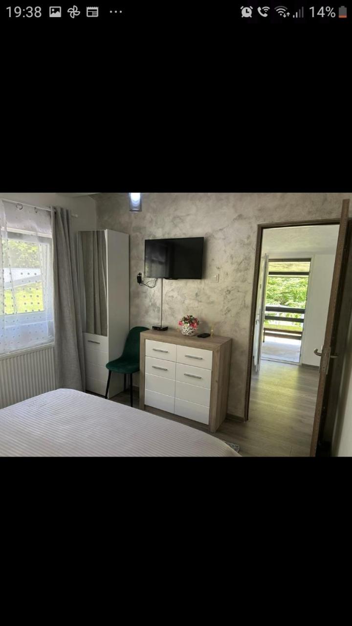 VILA Ade view 5
