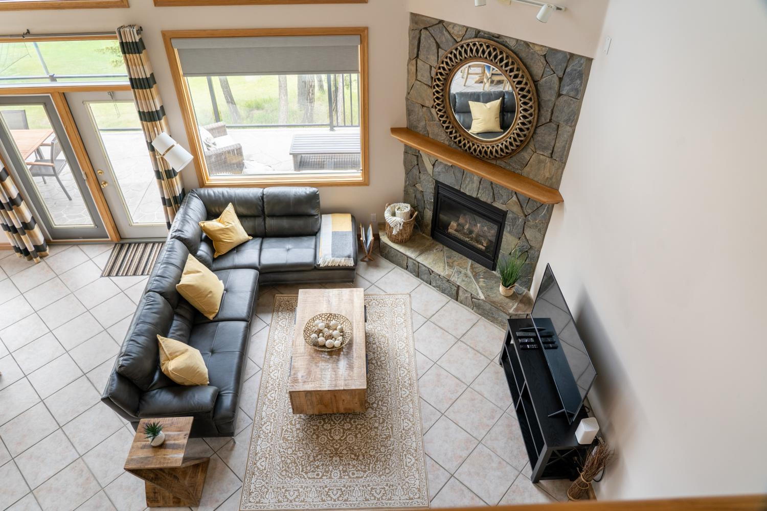 Chateau Lawrence, Pool Table, Kids' Gaming Room