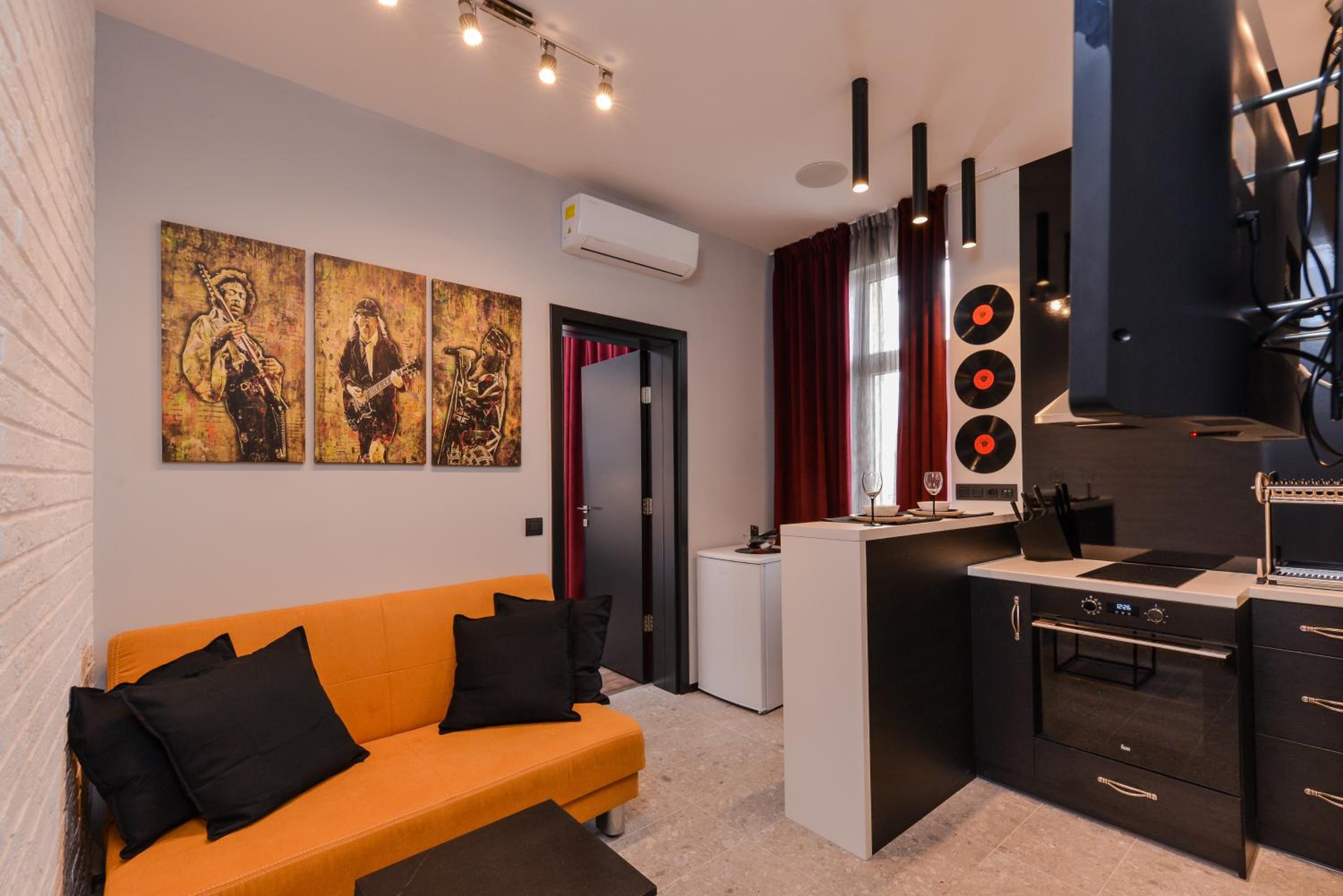 Sofia Stylish 1-BDR with Rock'n'Roll Vibes