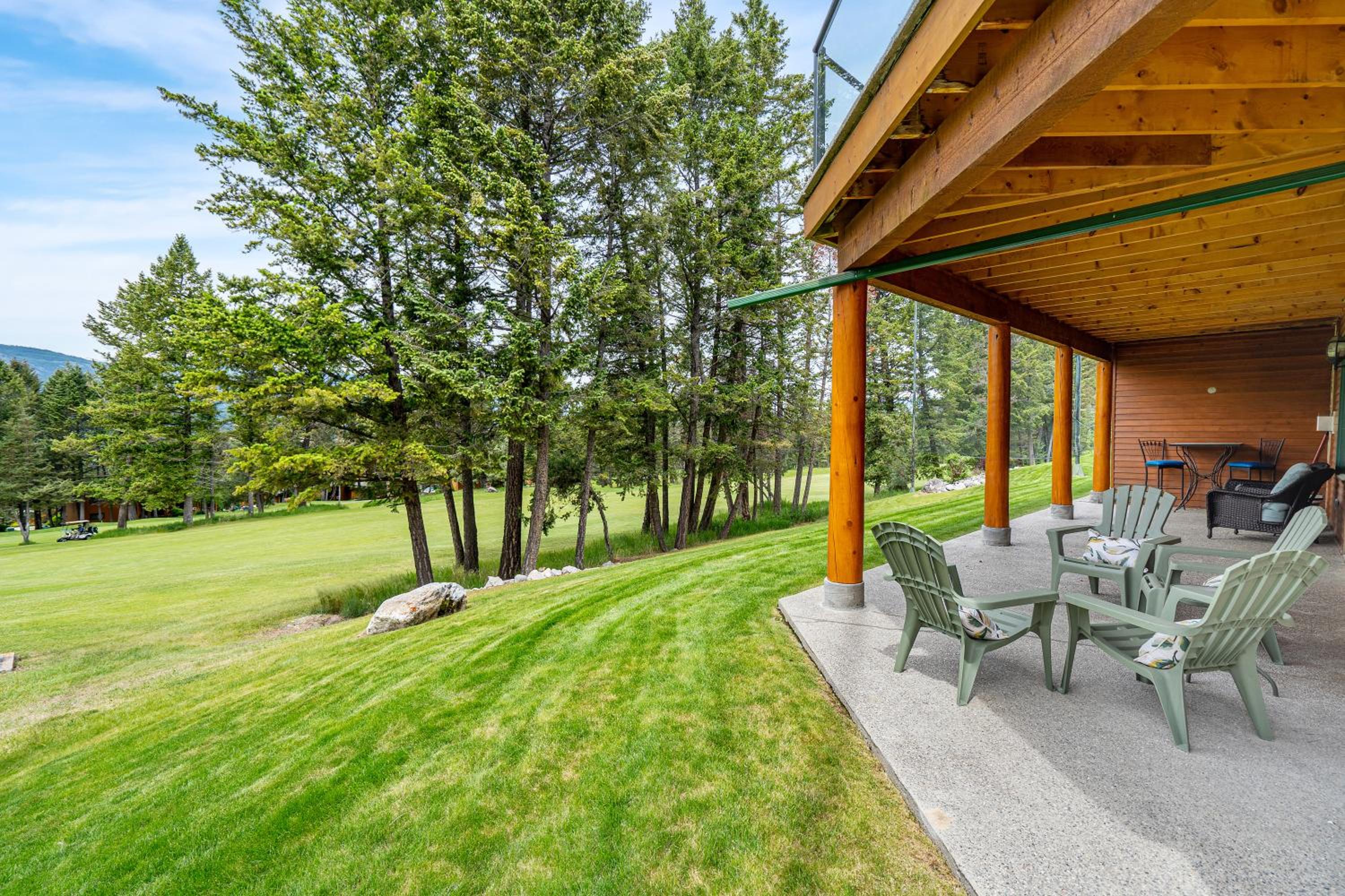 Chateau Lawrence, Pool Table, Kids' Gaming Room