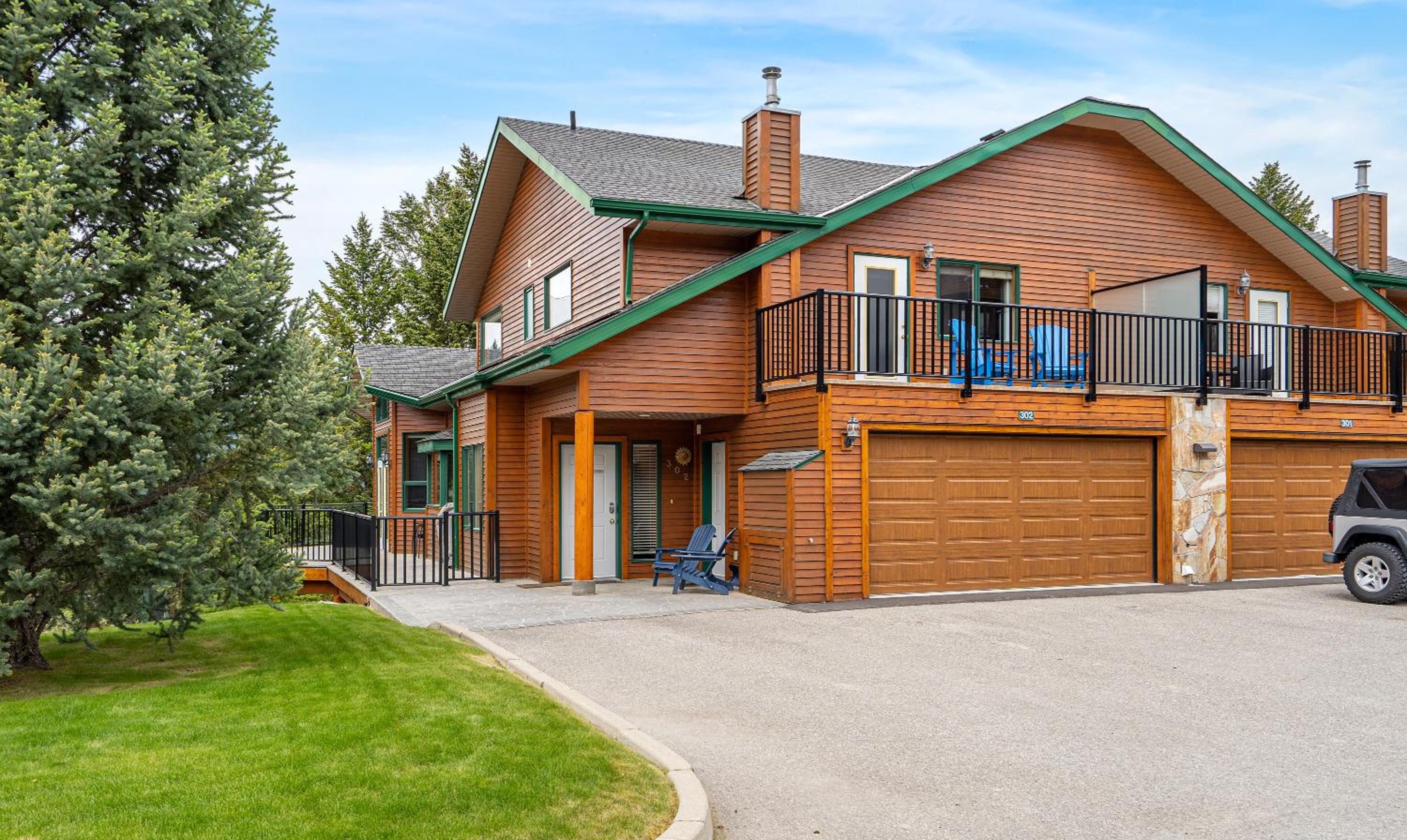 Chateau Lawrence, Pool Table, Kids' Gaming Room