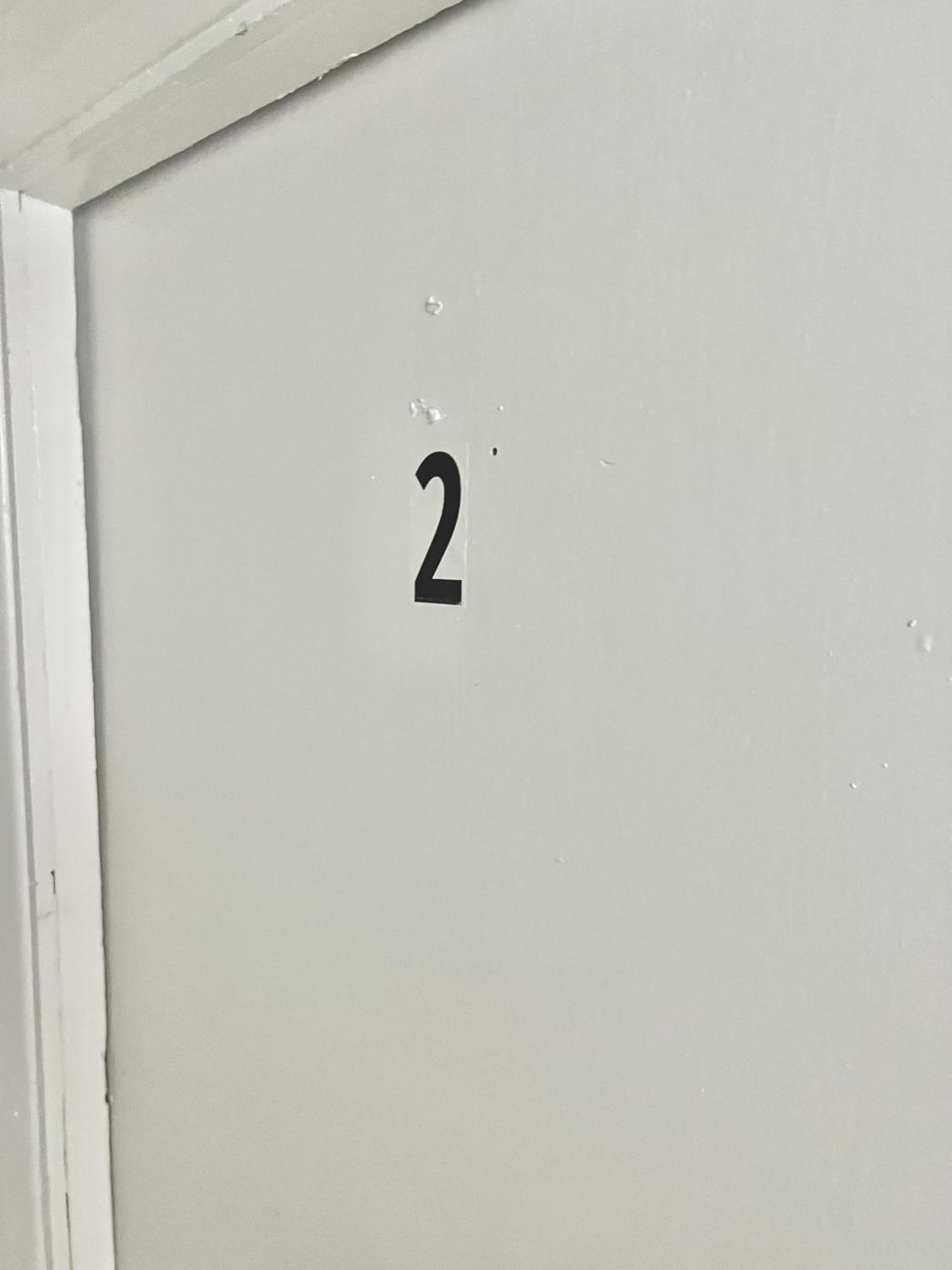 Complete Central Flat Netflix and Fast WiFi