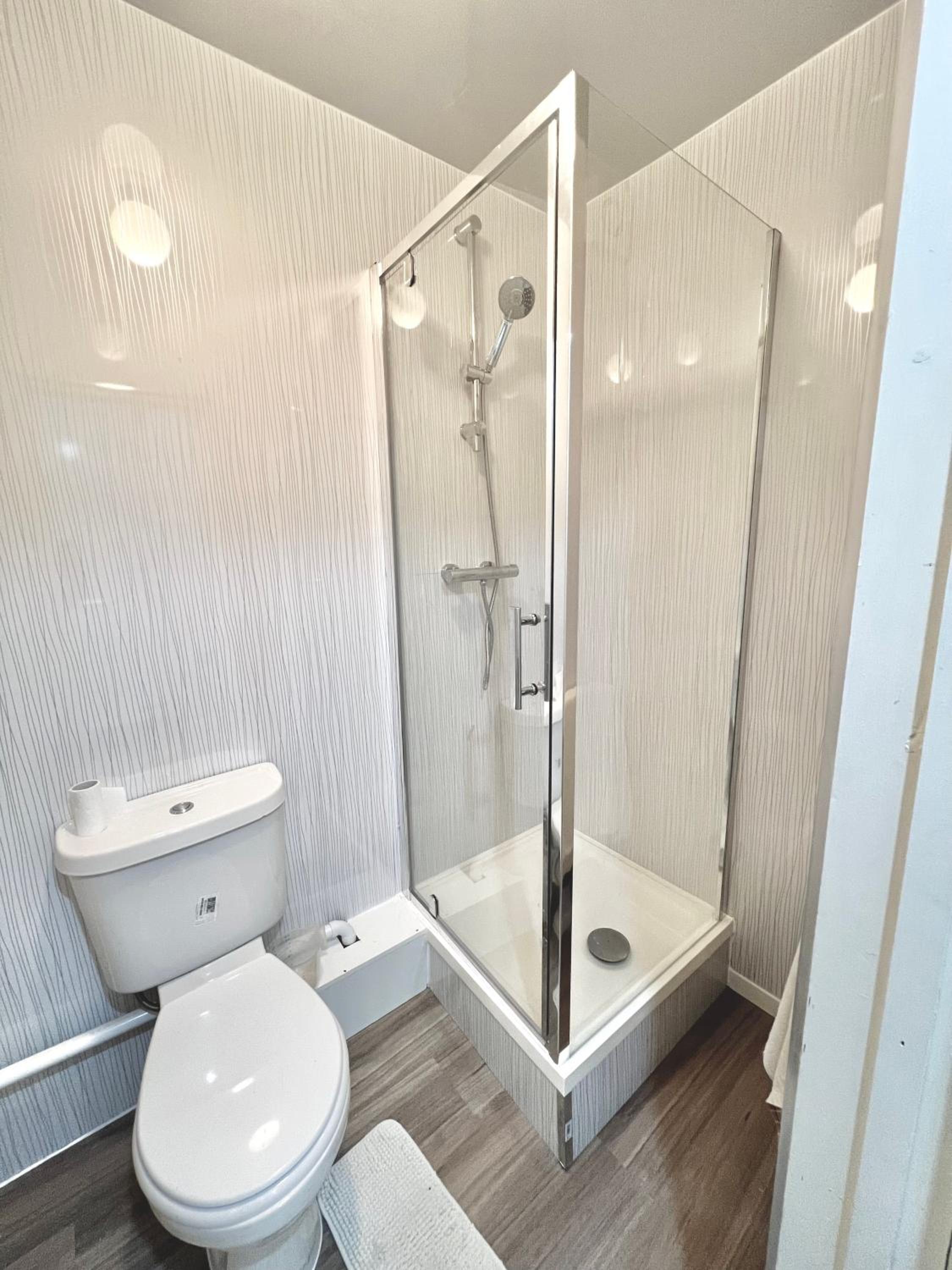 Complete Central Flat Netflix and Fast WiFi