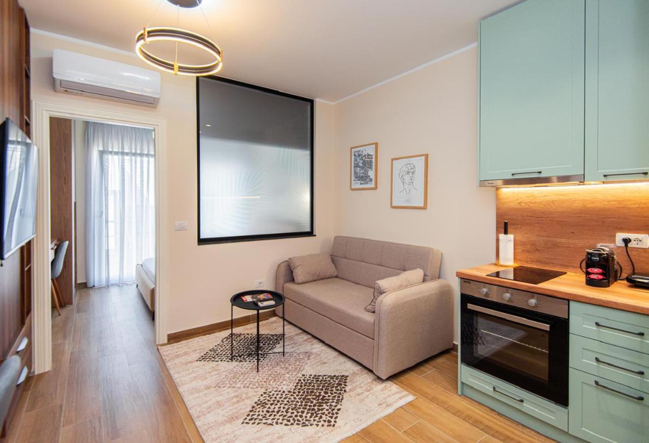 Loris Apartaments 303