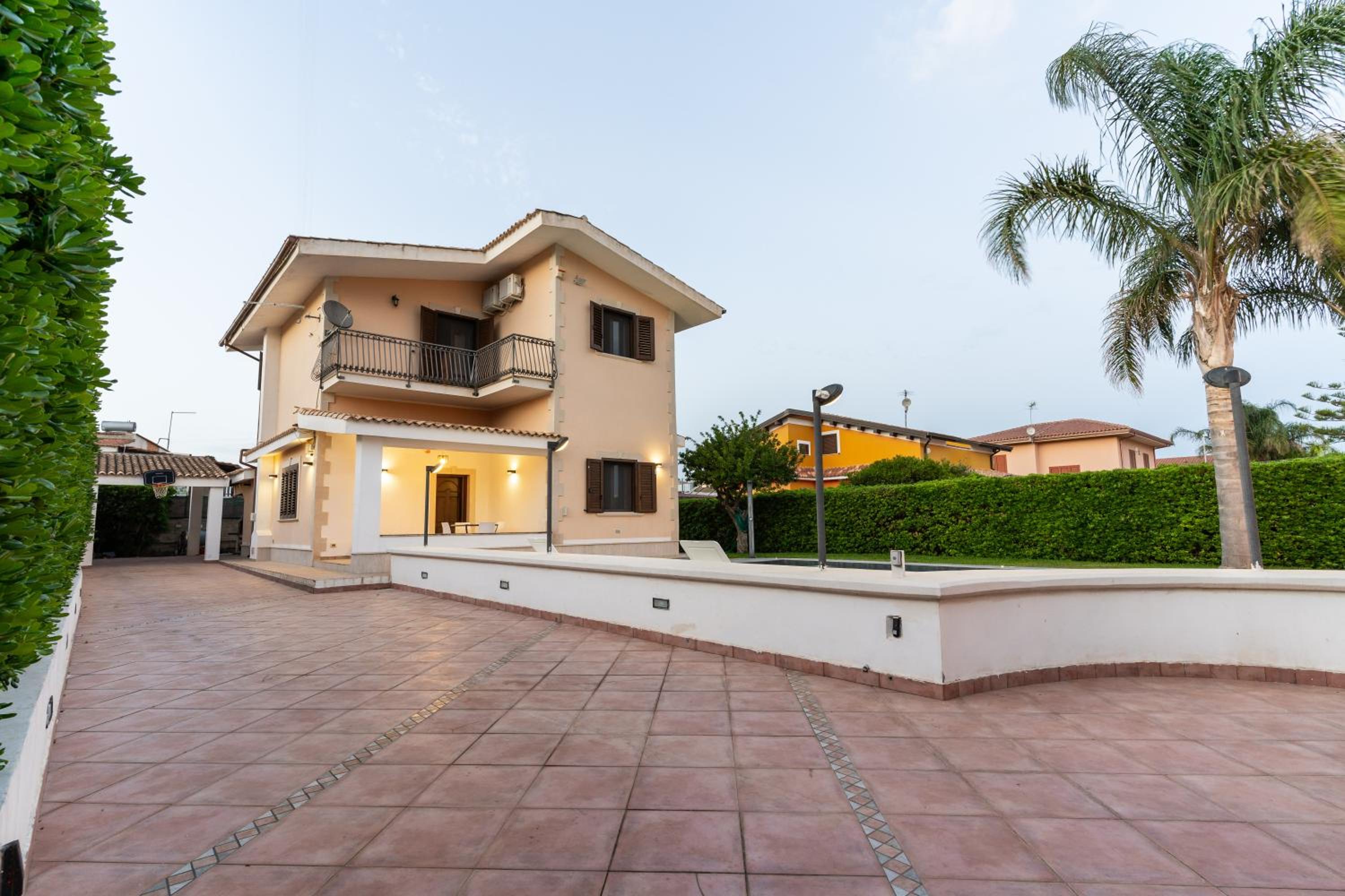 Photo 32