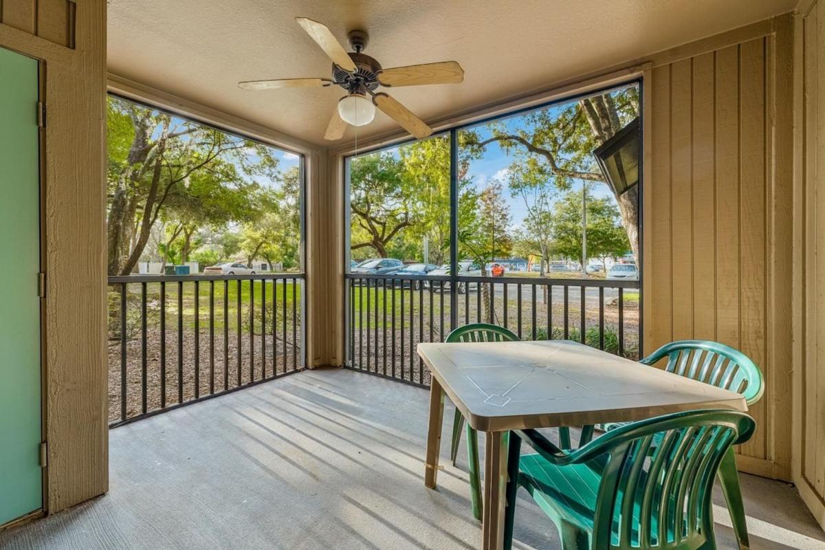 Family-friendly unit w patio view 5
