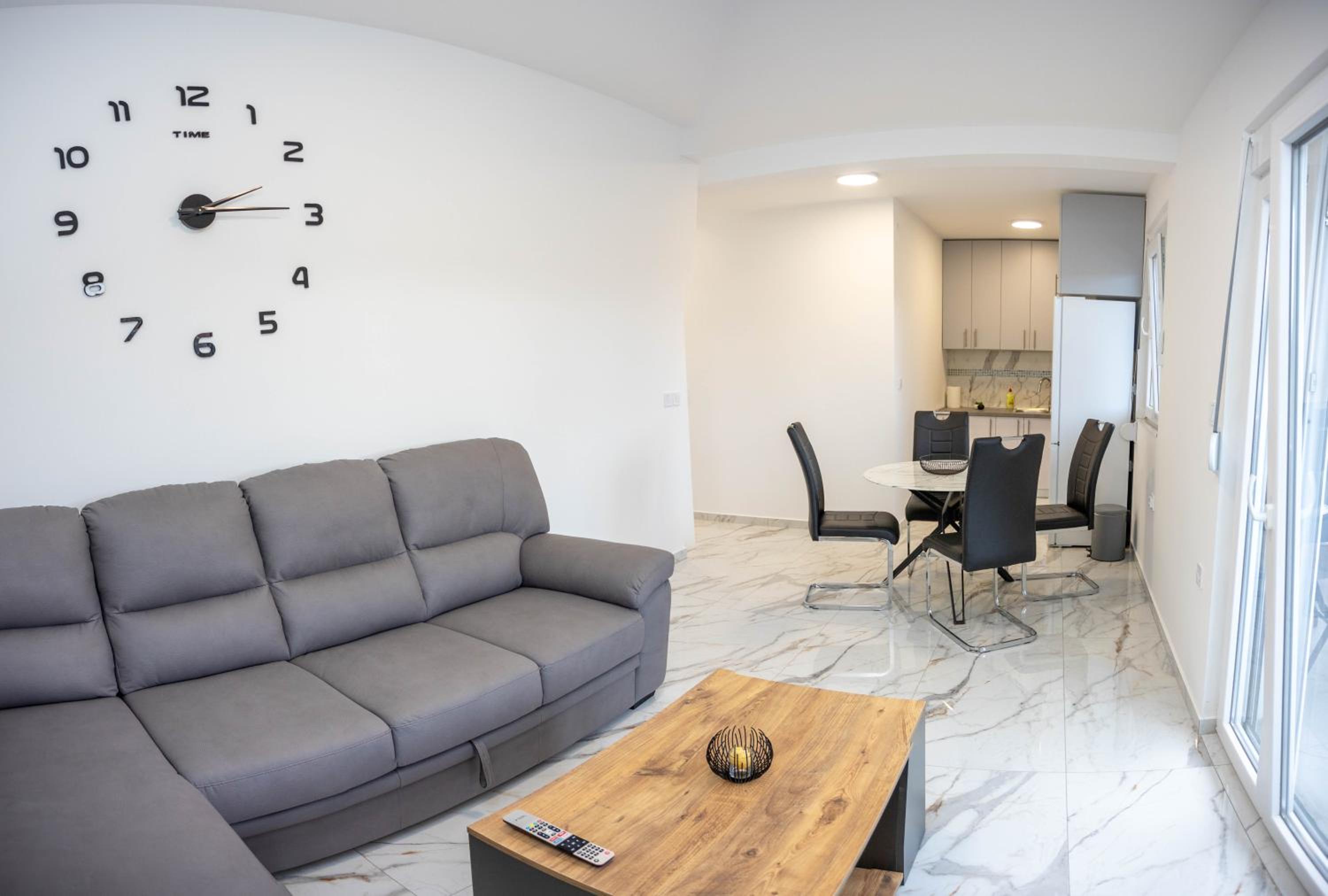 SunSea Apartment
