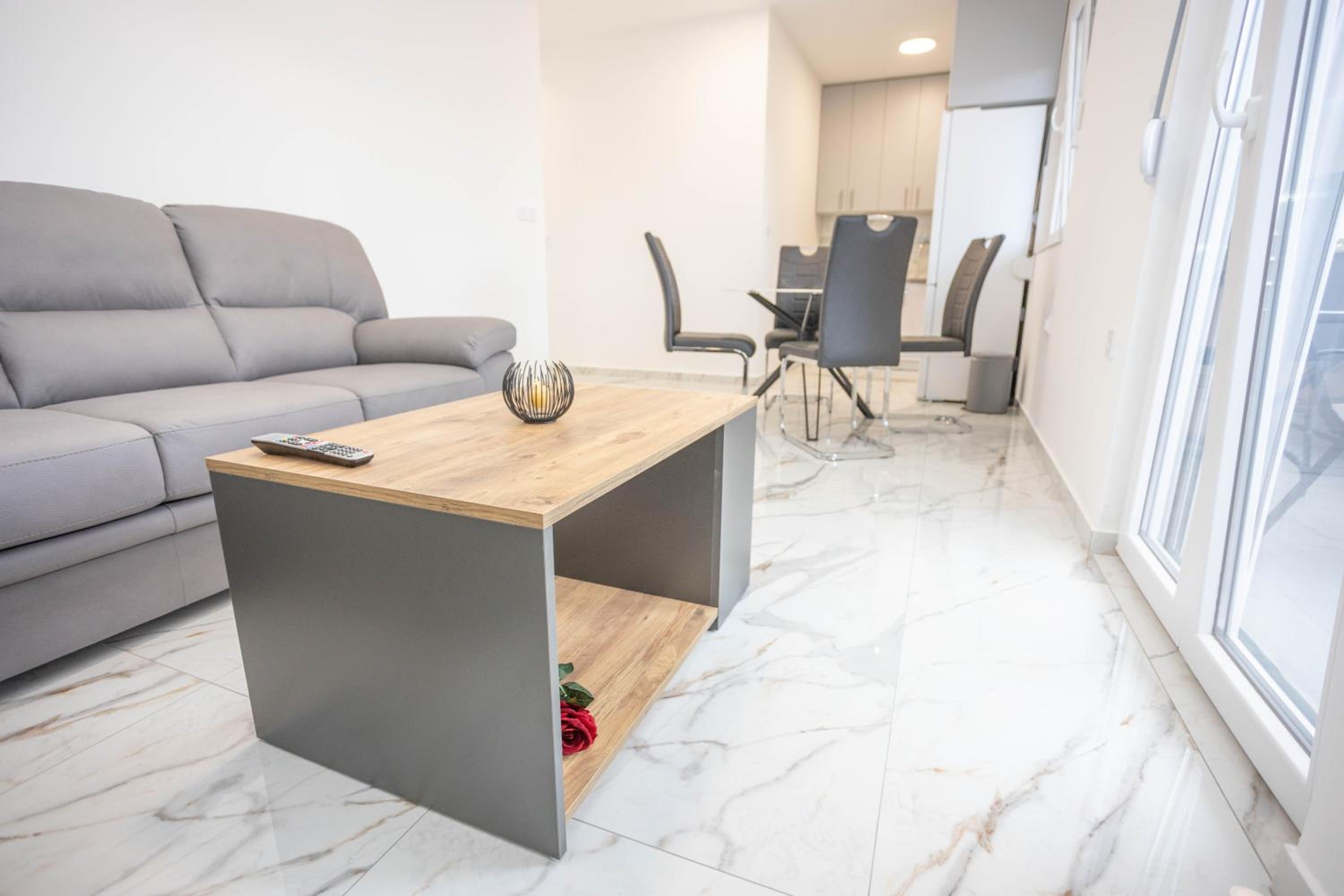 SunSea Apartment
