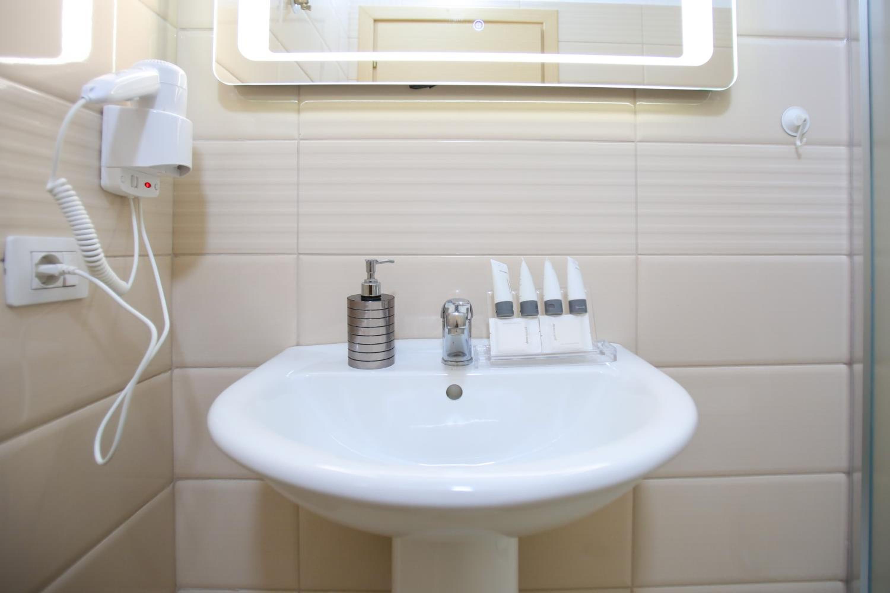 Oasis Apart-Hotel Residence Vlore