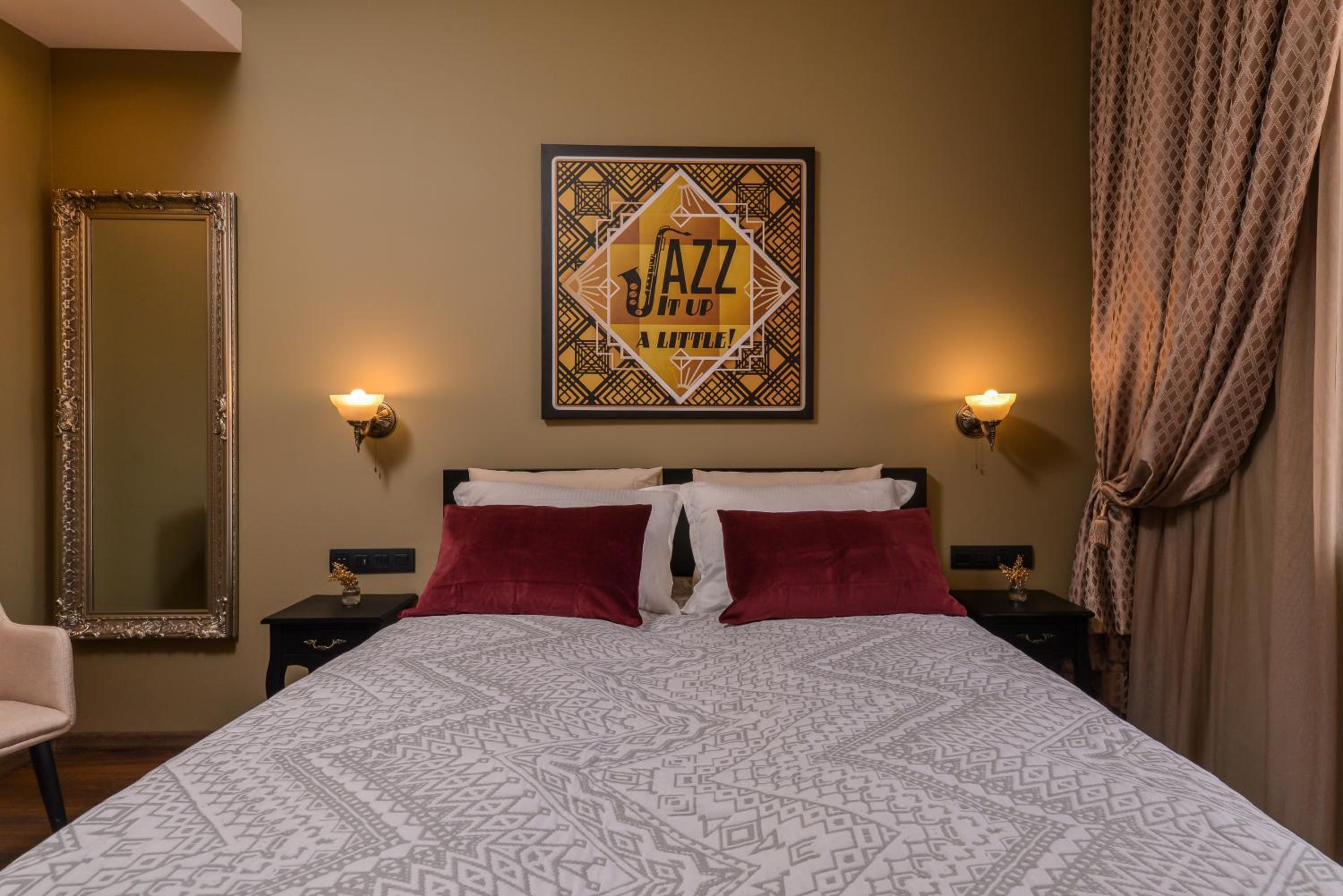 Elegant Jazzy 2-BDR Sofia Dream Suite