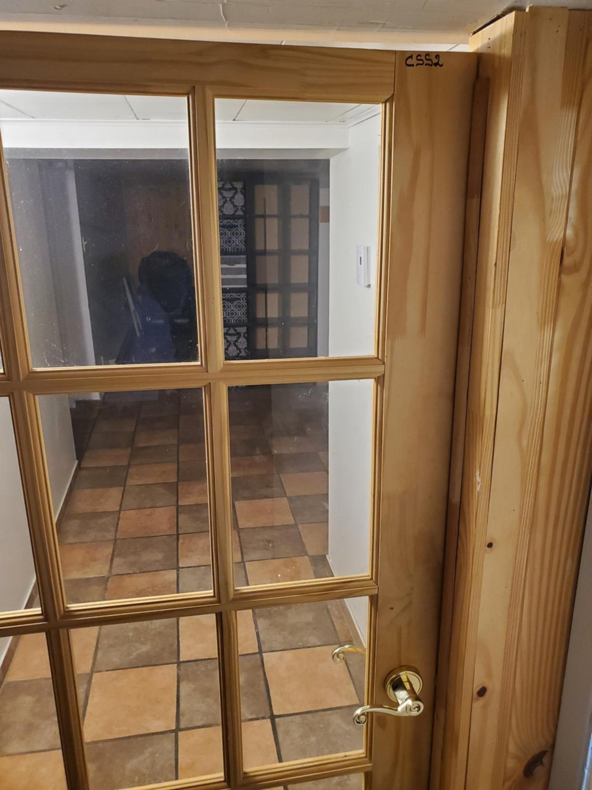 Le1226-Private Basement with WIFI and Free Parking