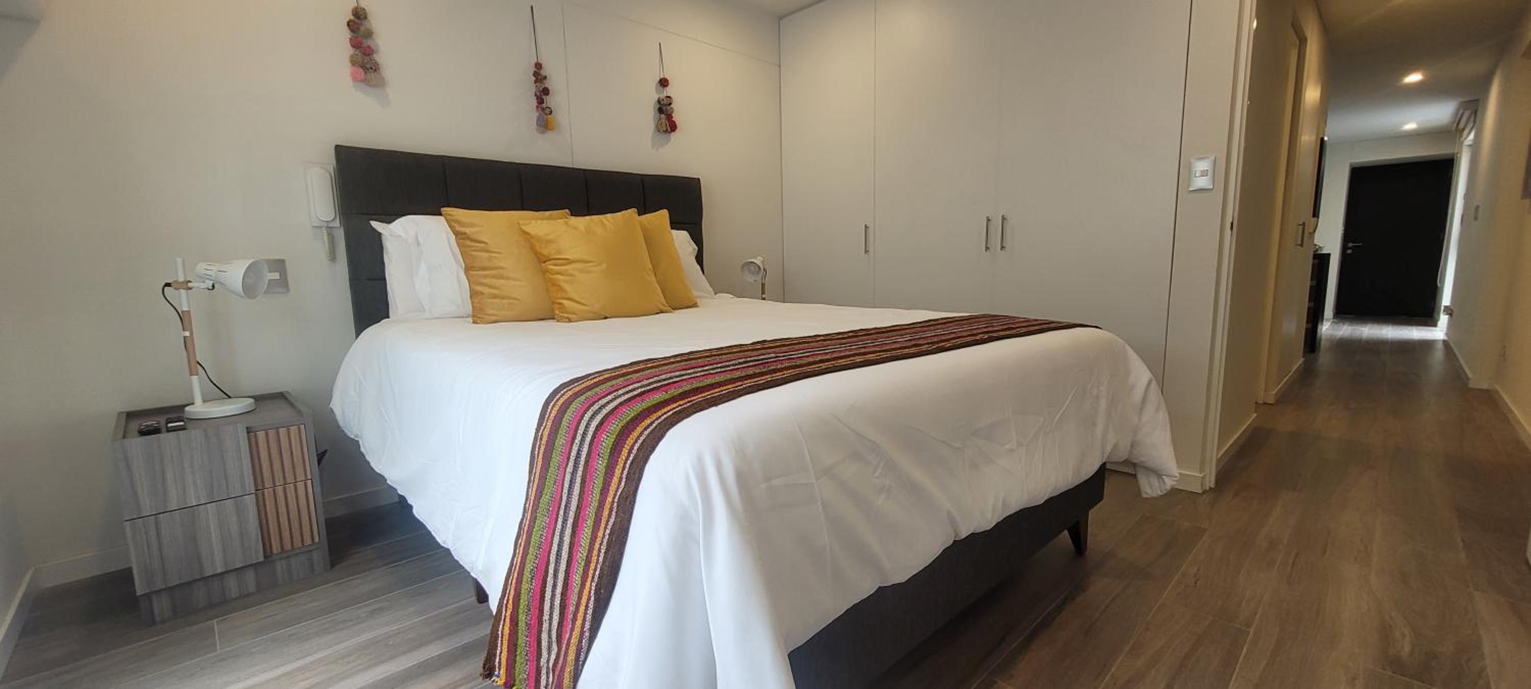 Apartamento 1BR en el corazón de Barranco con AC y Garaje incluido view 2