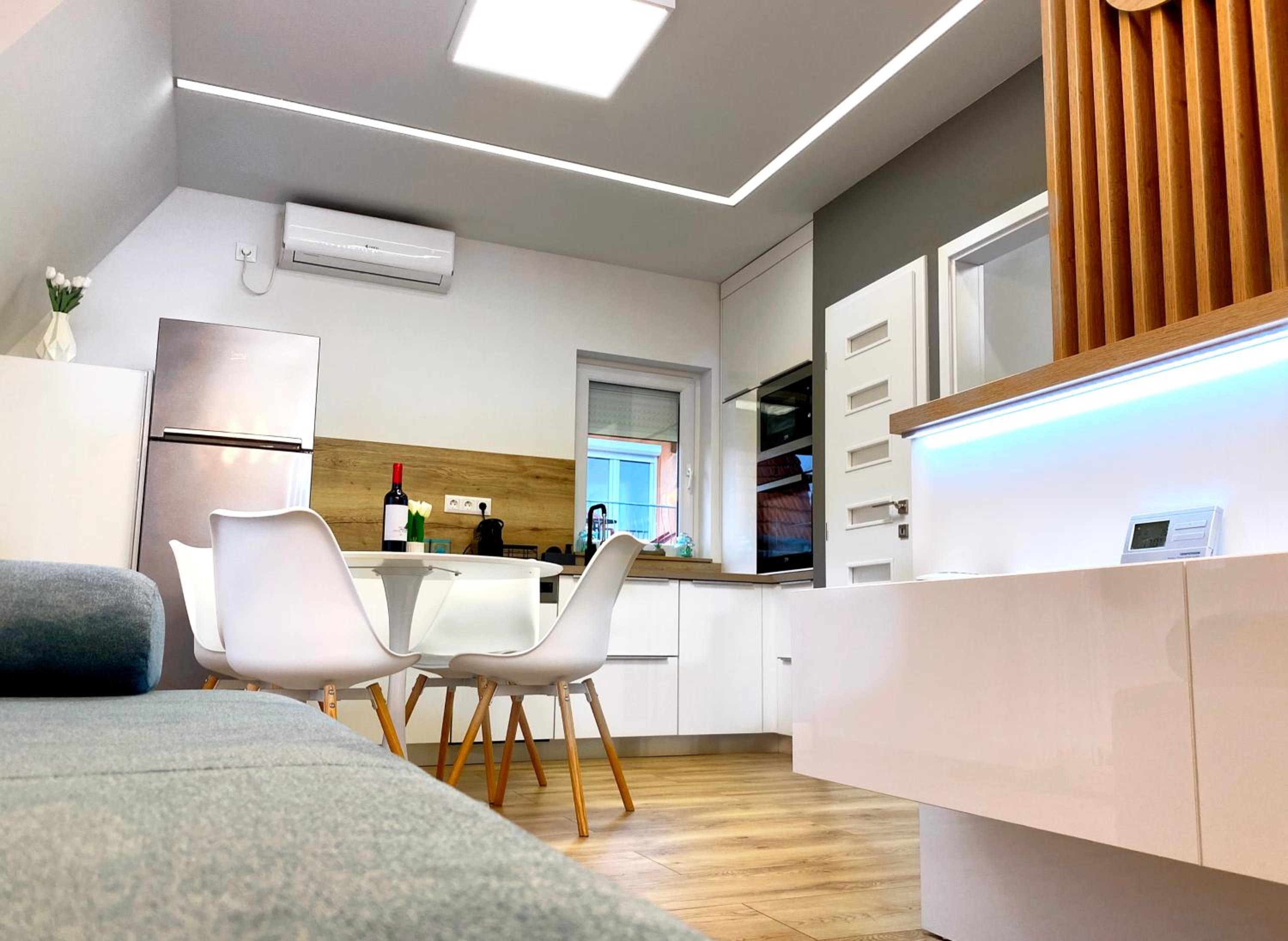 Irisz Hillside Apartman