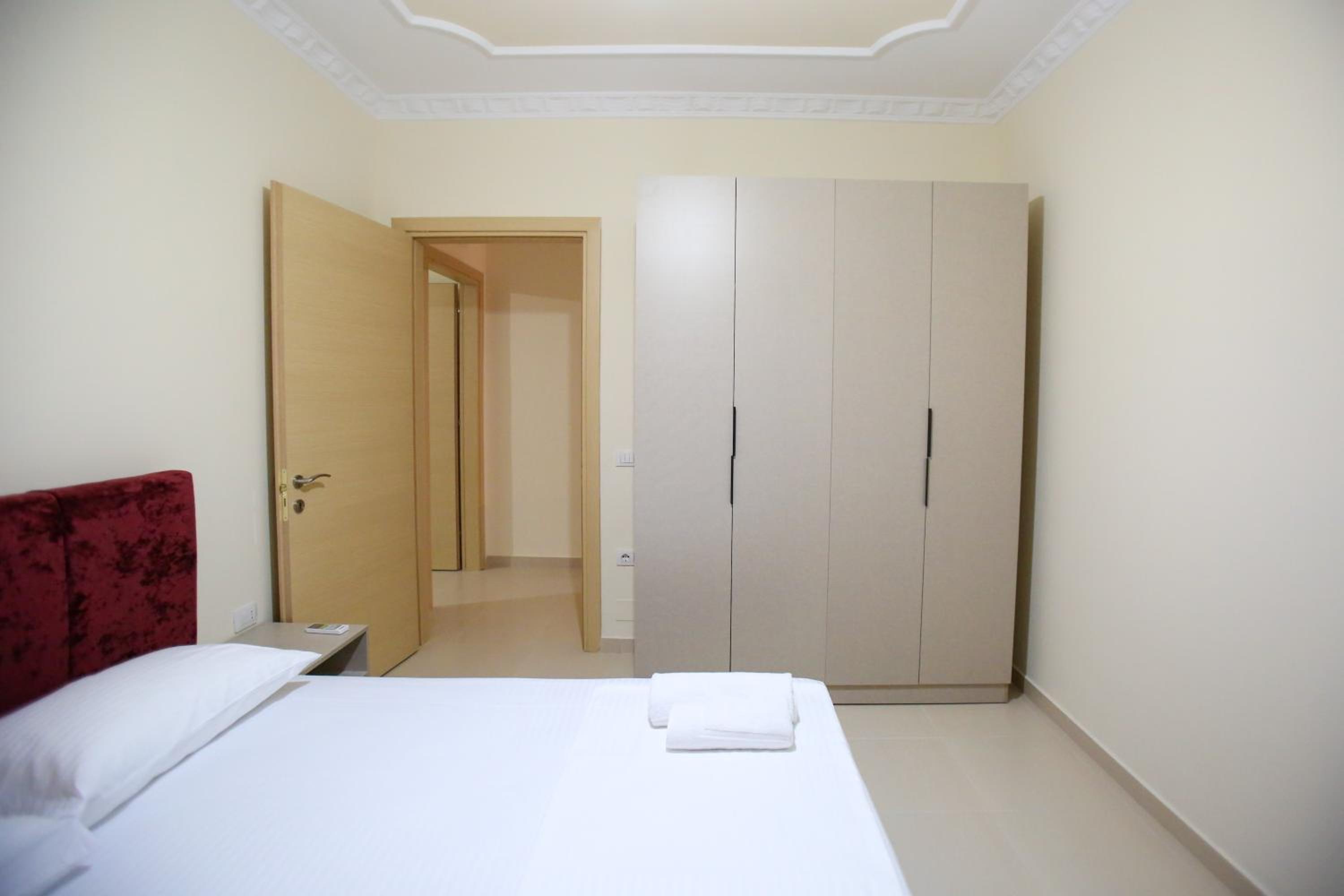 Oasis Apart-Hotel Residence Vlore