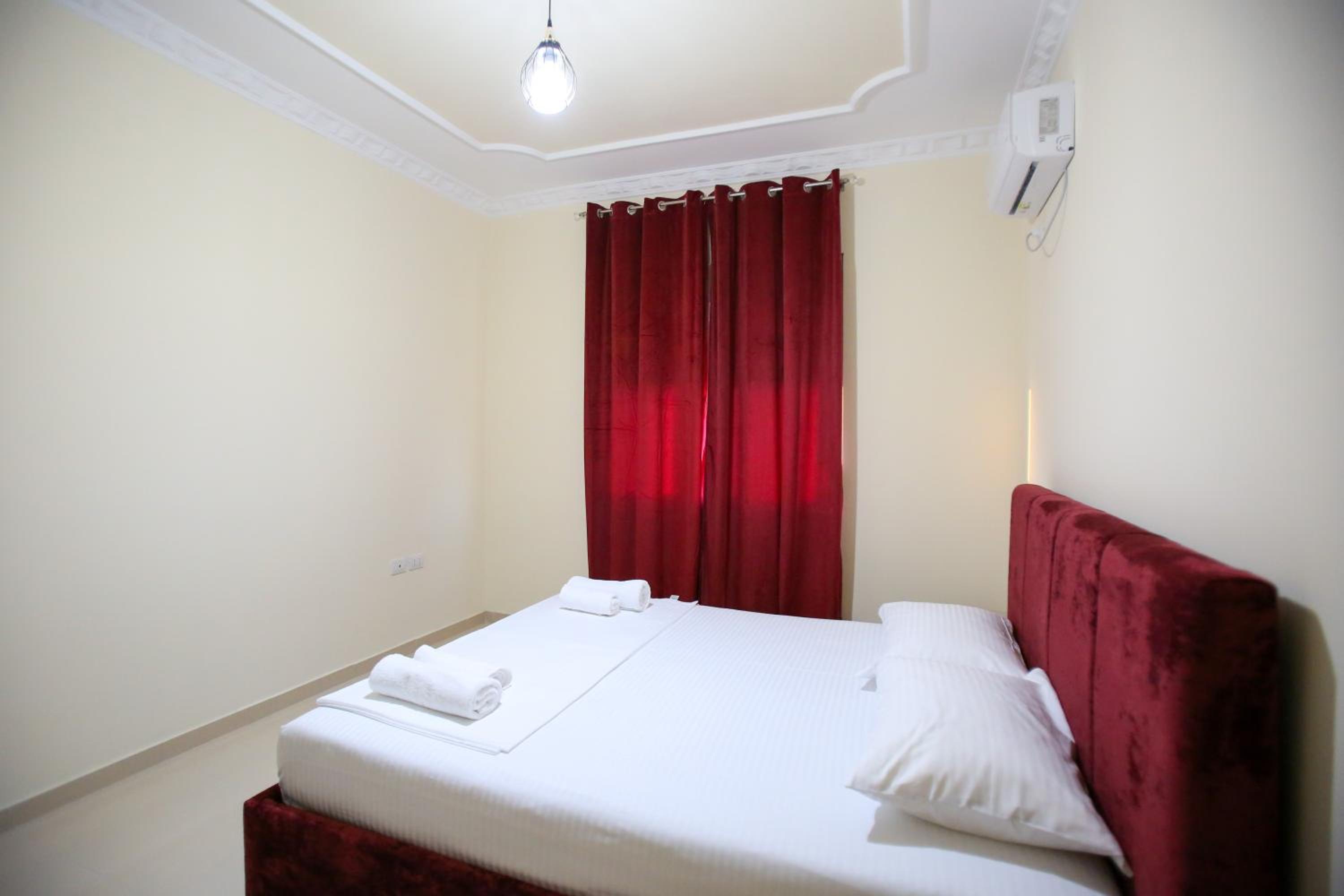 Oasis Apart-Hotel Residence Vlore