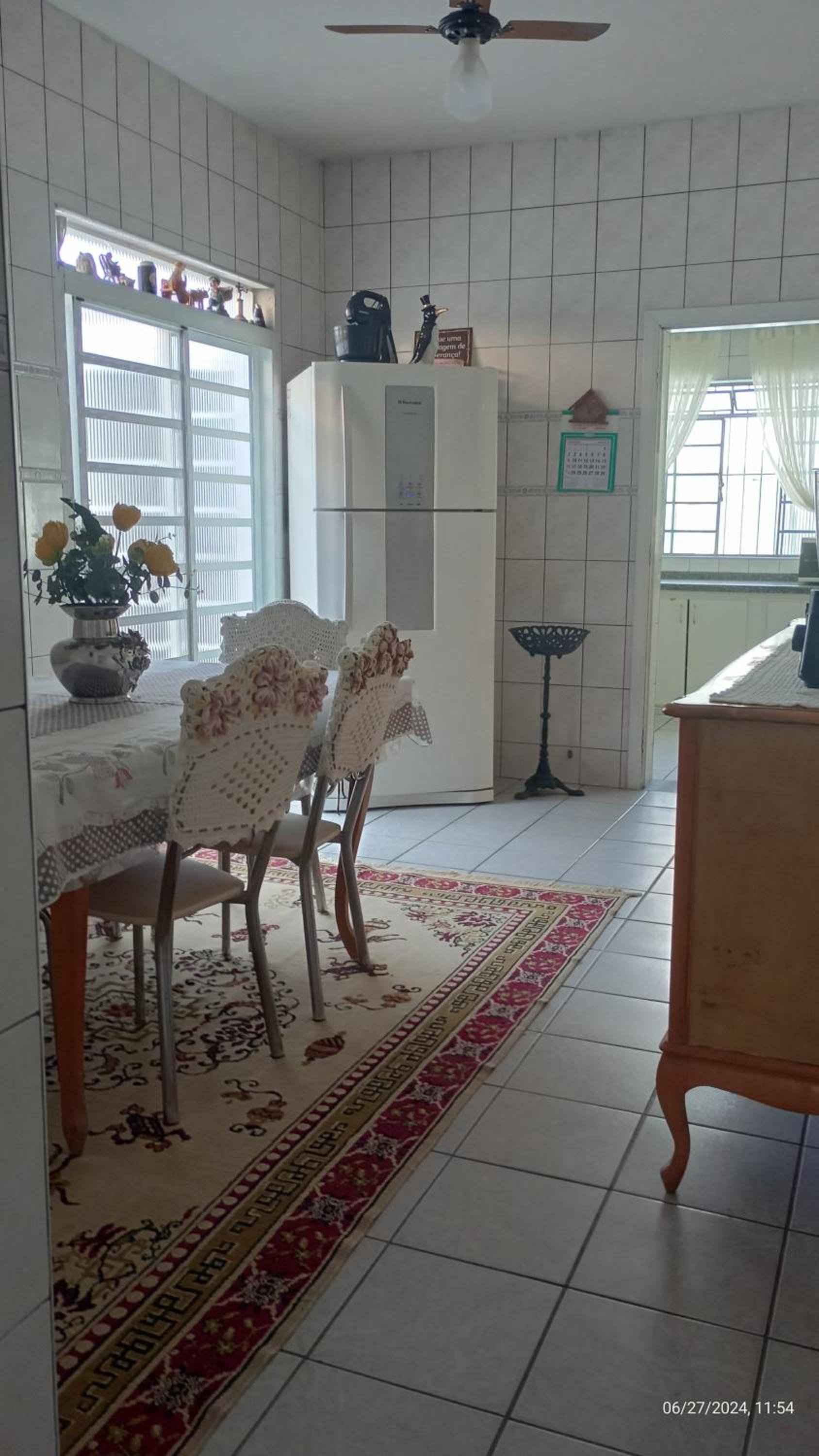 CASA com ACOMODAÇÃO para 6 PESSOAS