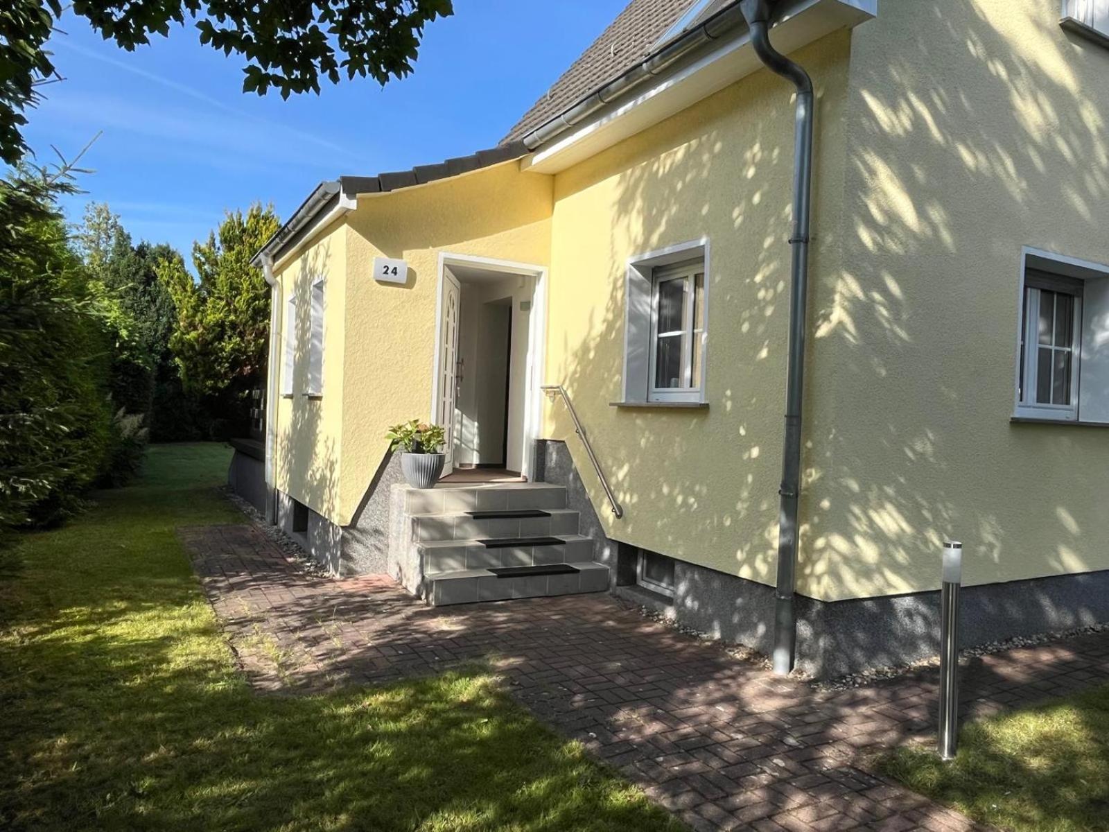 Frundsberg 24-Ferienhaus, zentral im Herzen Berlins, PKW-Stellplatz und W-LAN kostenlos