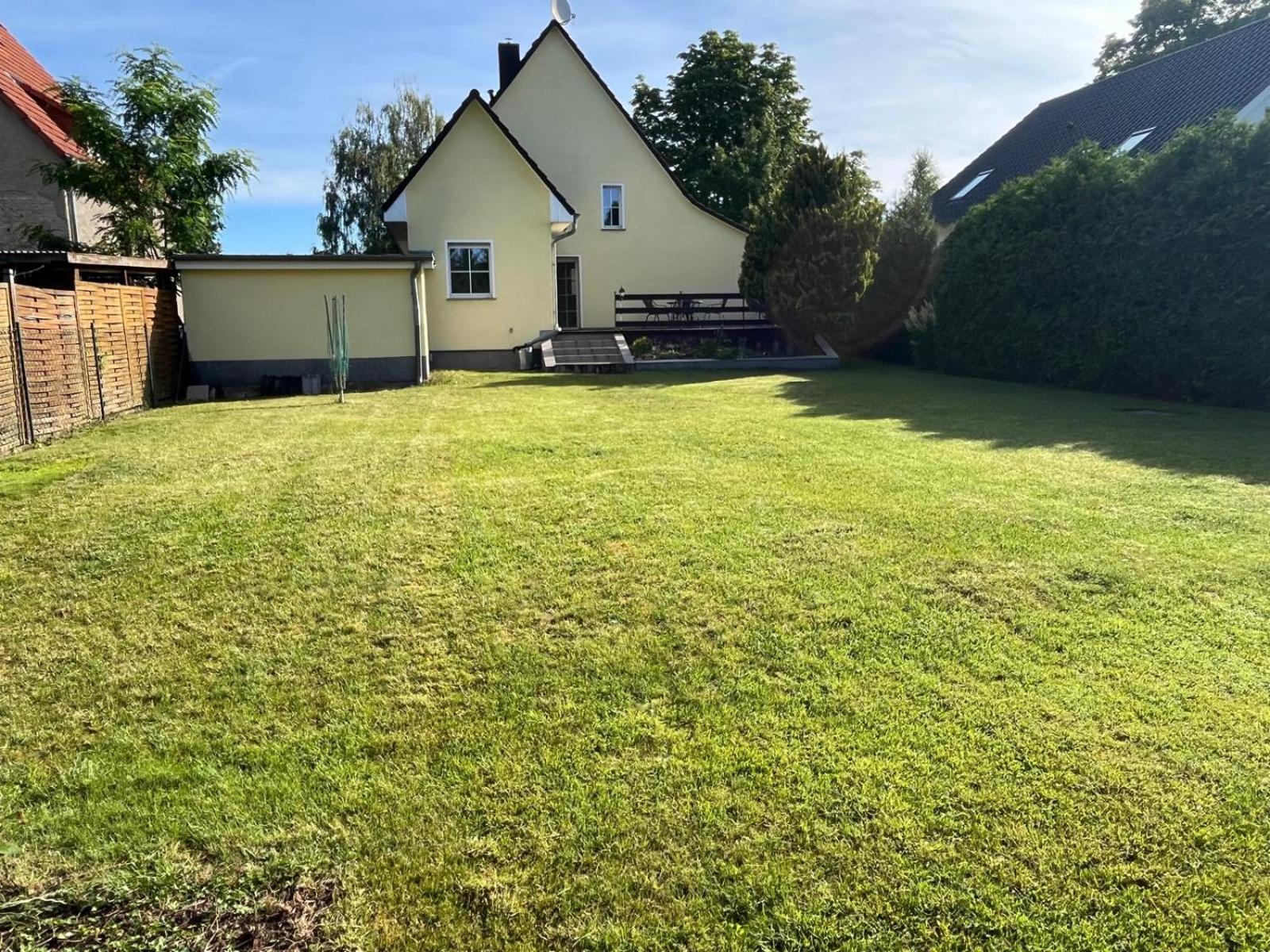 Frundsberg 24-Ferienhaus, zentral im Herzen Berlins, PKW-Stellplatz und W-LAN kostenlos