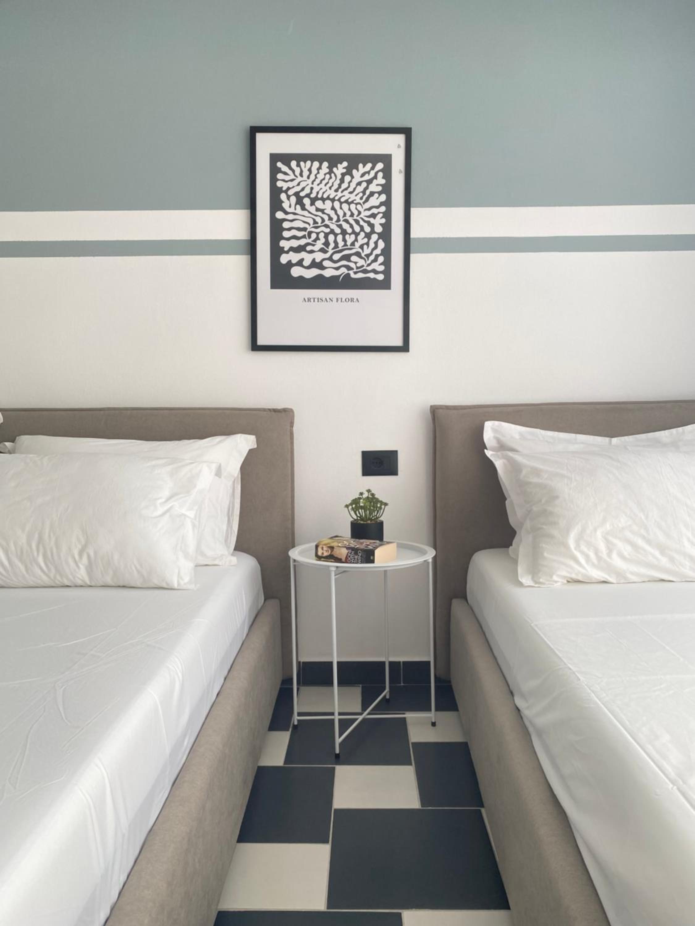 Lulu Suites - Blue