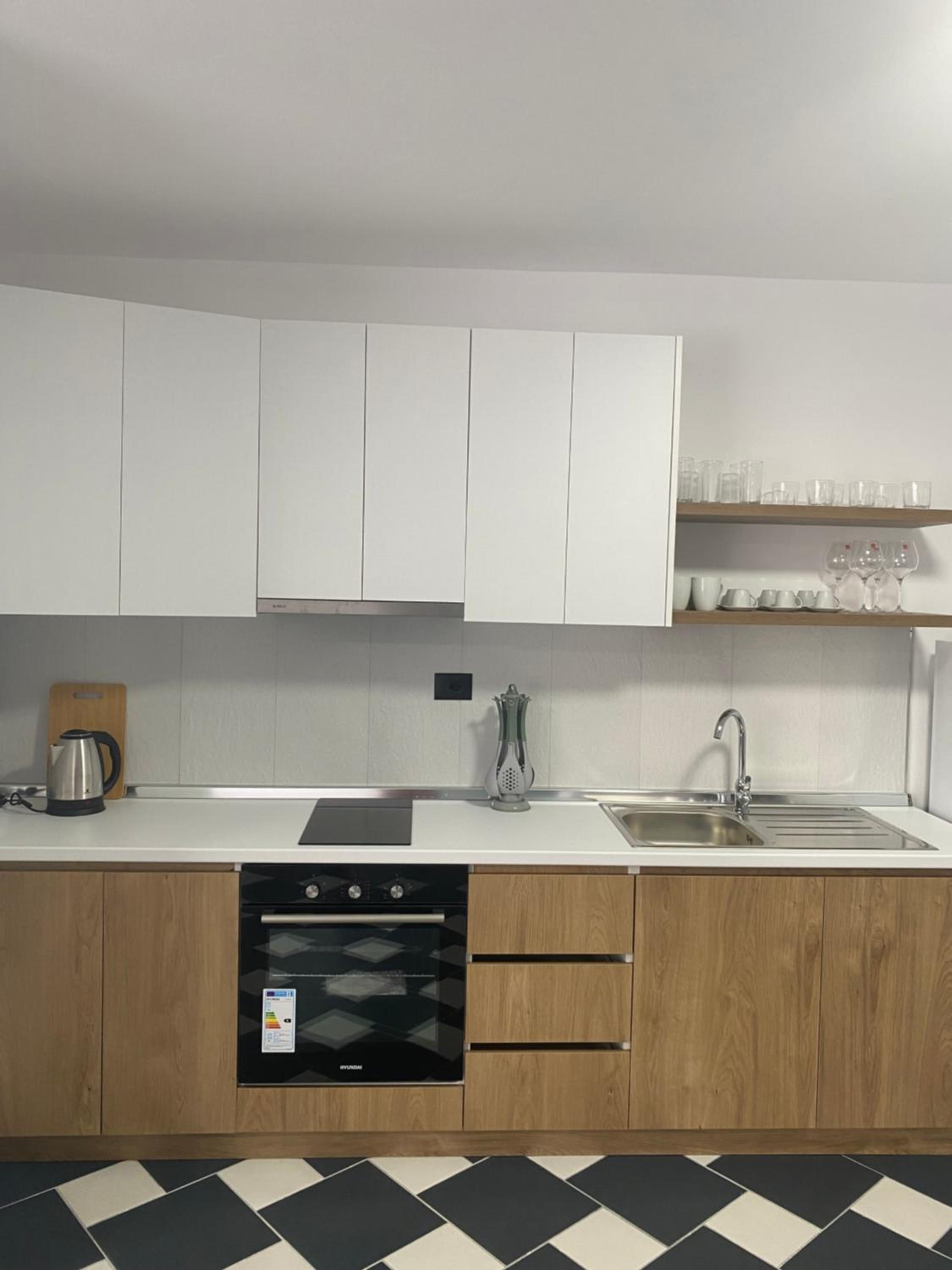 Lulu Suites - Blue photo 3